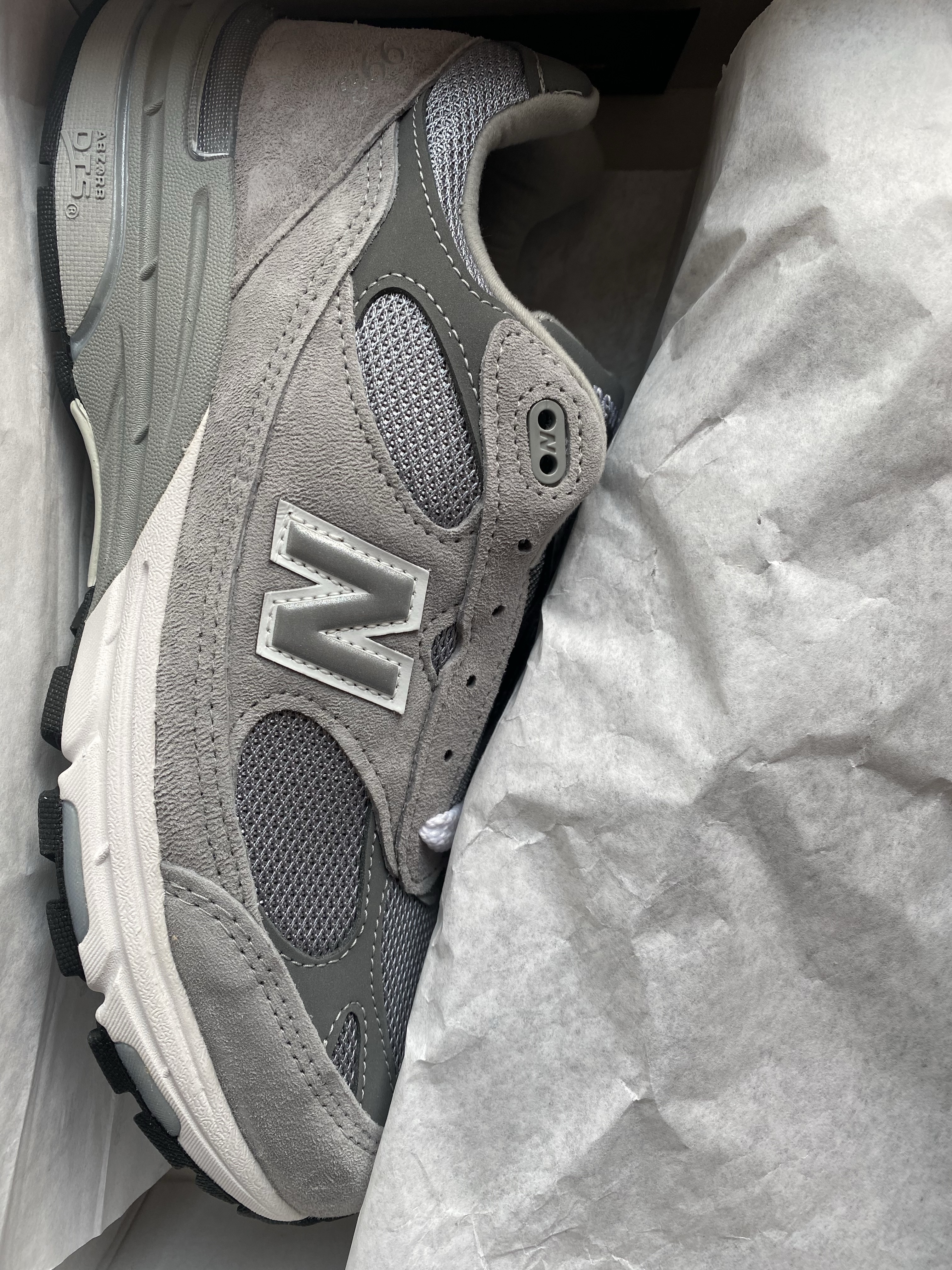 New Balance 993 Made in USA Grey - D Standard 착용 스타일