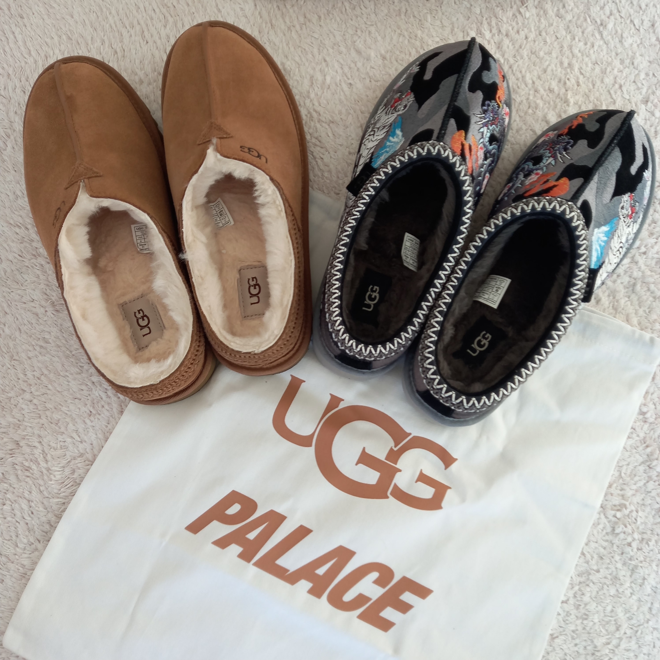 UGG x Palace Tasman Slipper Black Camo, UGG Neuman Chestnut 착용 스타일 - 7