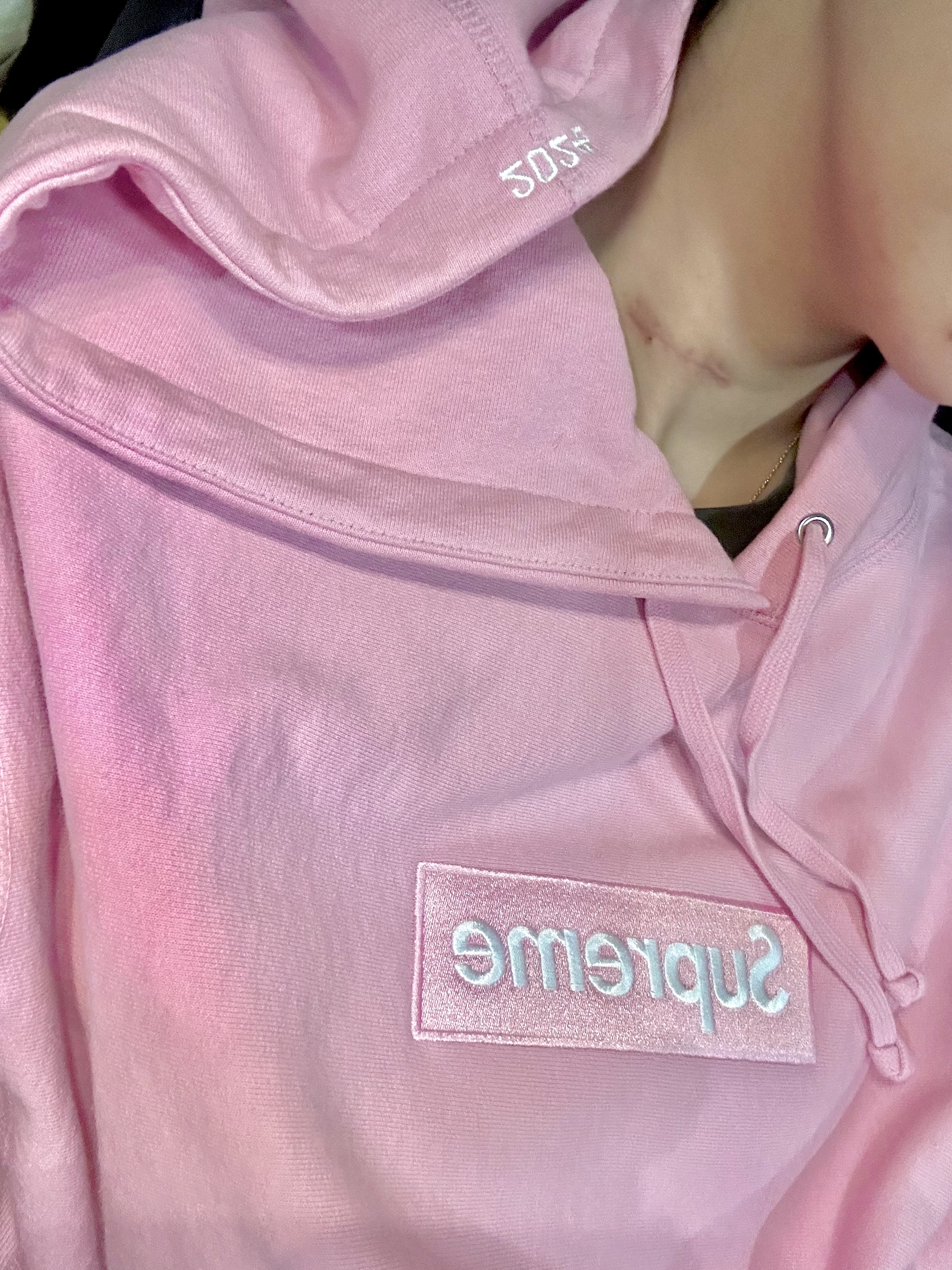 Supreme Box Logo Hooded Sweatshirt Dusty Pink - 24FW 착용 스타일 - 2