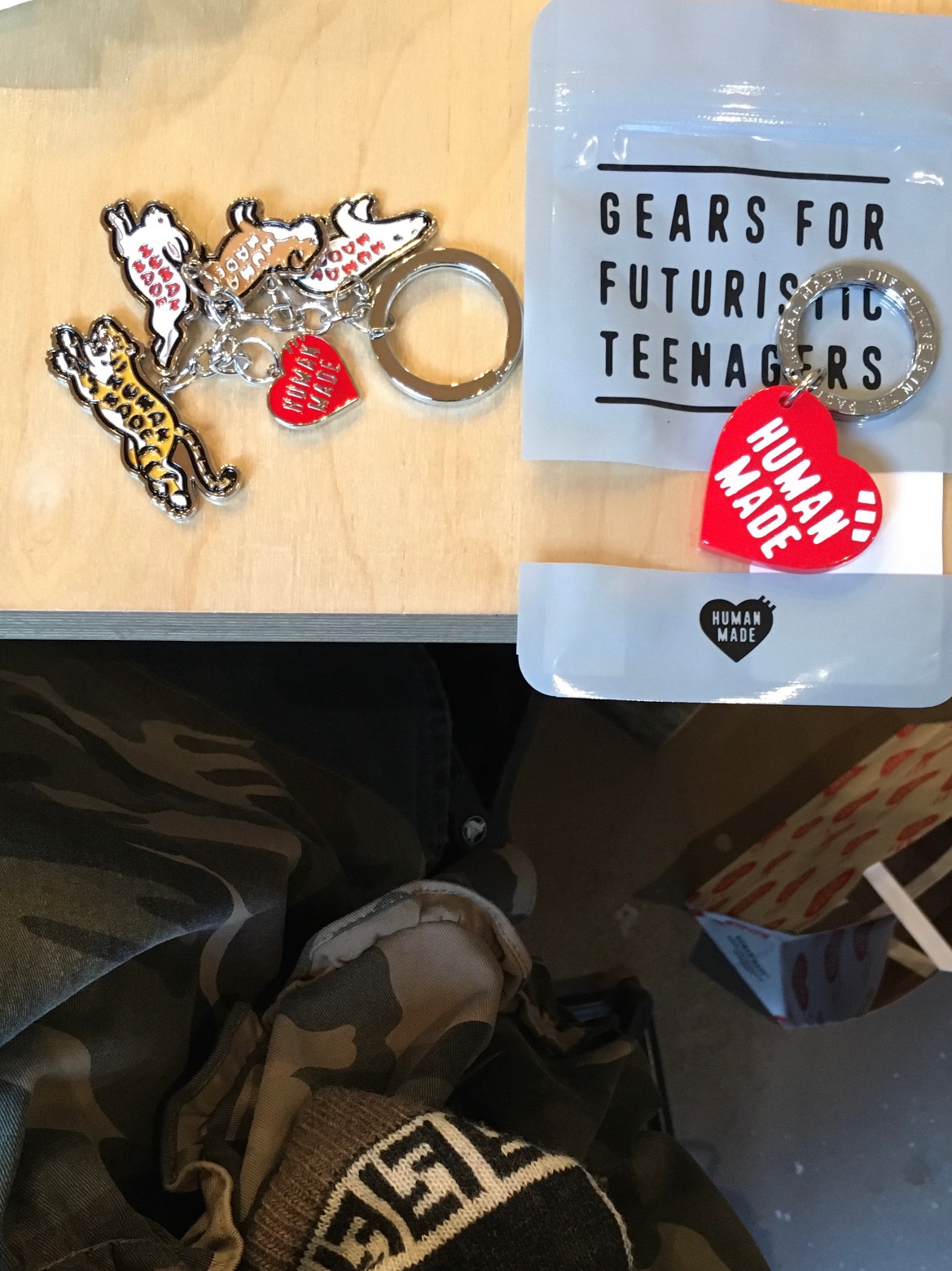 Human Made Heart Keyring Red, Human Made Animal Heart Keyring Silver Red 착용 스타일