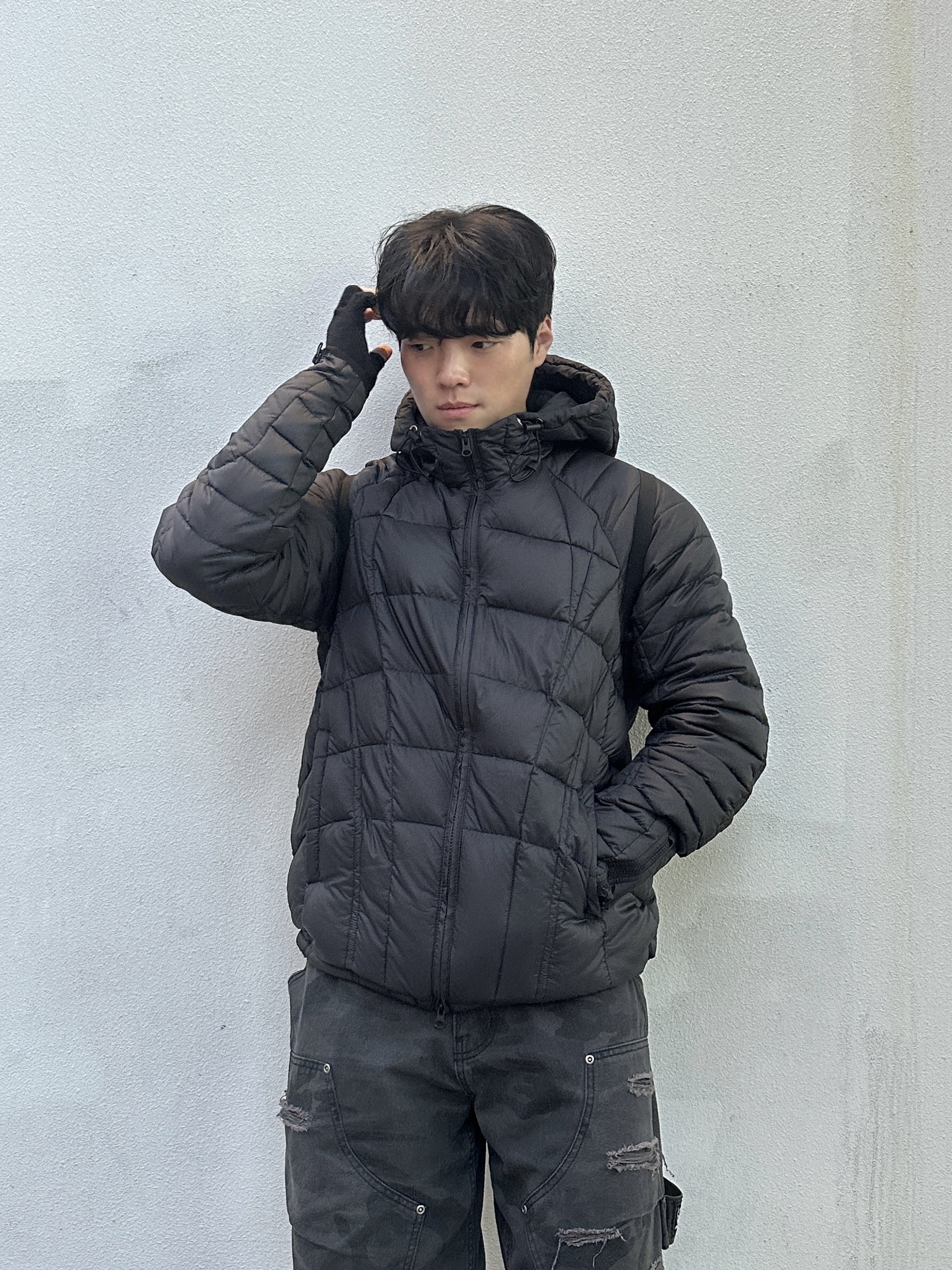 ETCE Double Knee Destroyed Pants Black Camo, On Running Cloudmonster All Black 착용 스타일 - 5