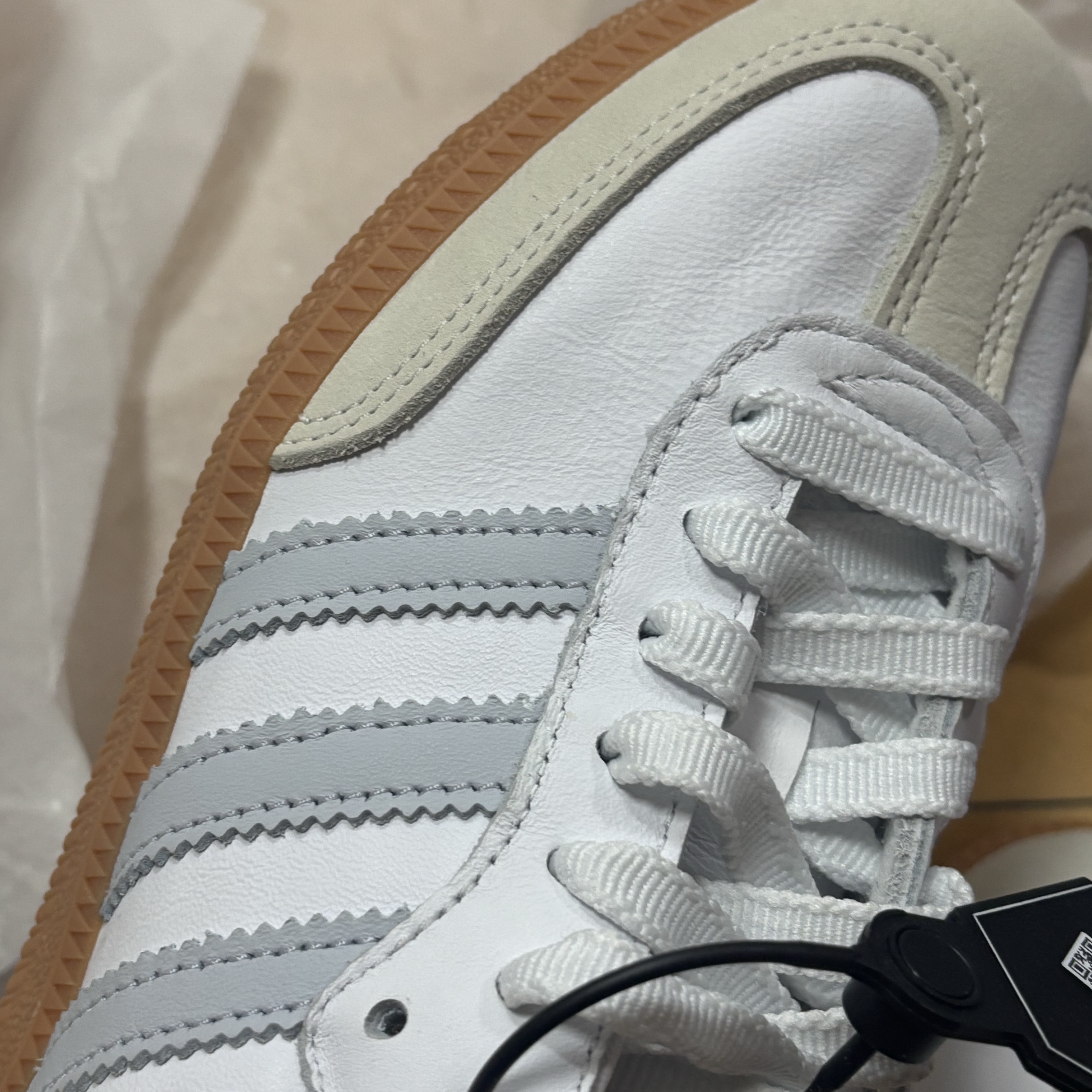 (W) Adidas Samba OG Cloud White Halo Blue 착용 스타일 - 3