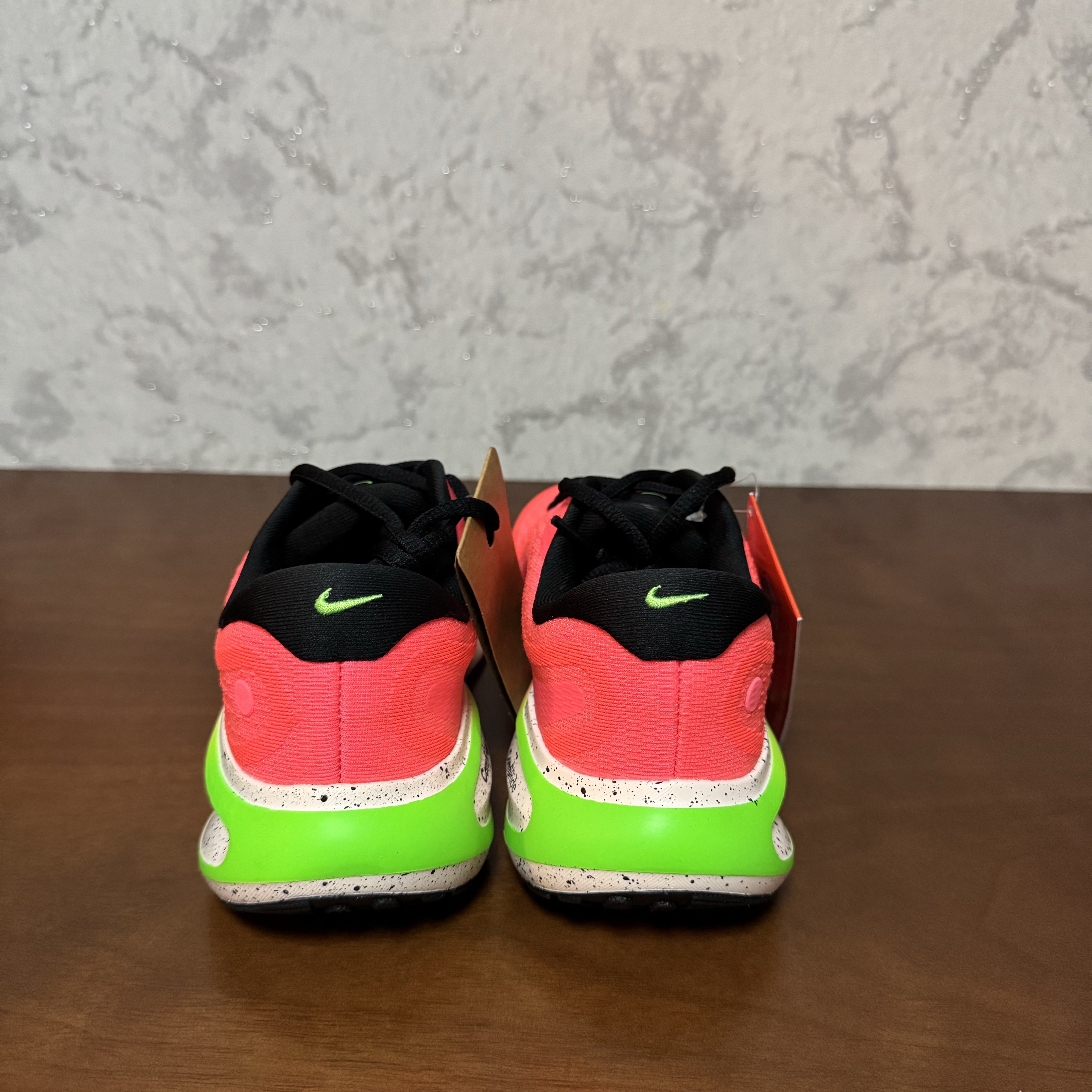 (W) Nike Journey Run Road Running Hot Punch Green Strike 착용 스타일 - 2