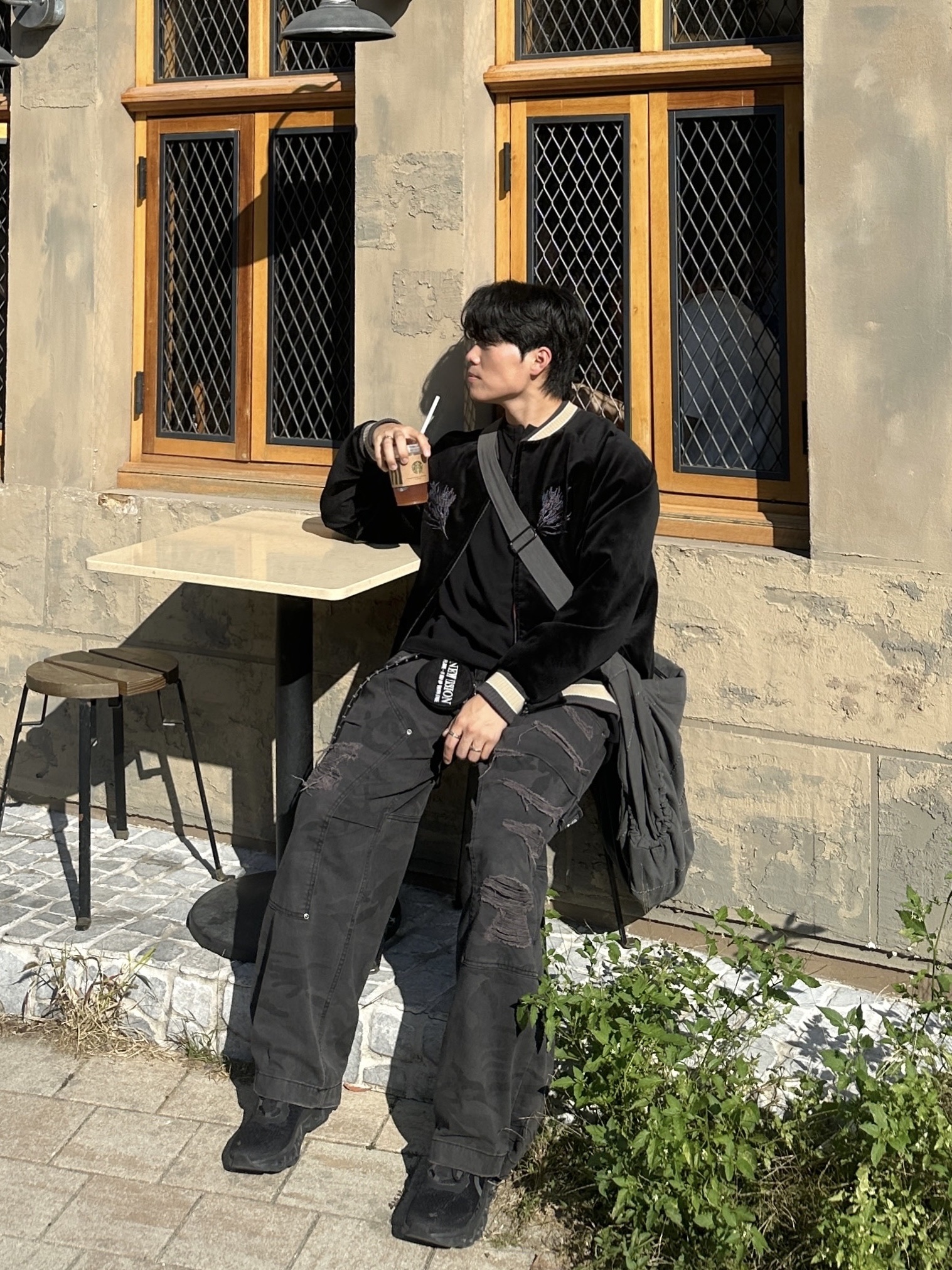 DIVEIN Dive Souvenir Jacket, ETCE Double Knee Destroyed Pants Black Camo 착용 스타일 - 1
