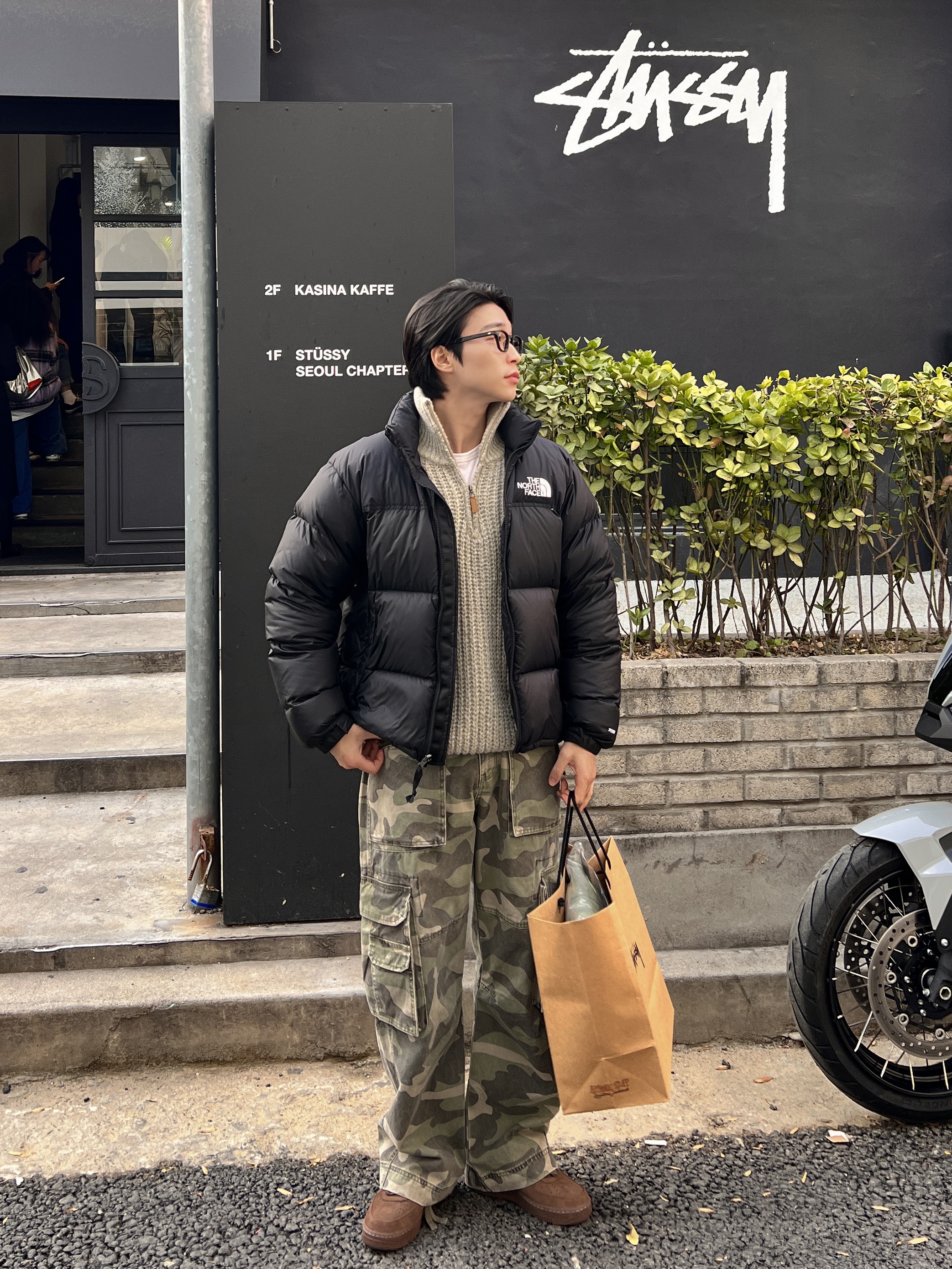 The North Face 1996 Retro Nuptse Jacket Black, (W) Nike Air Force 1 '07 Cacao Wow 착용 스타일 - 1