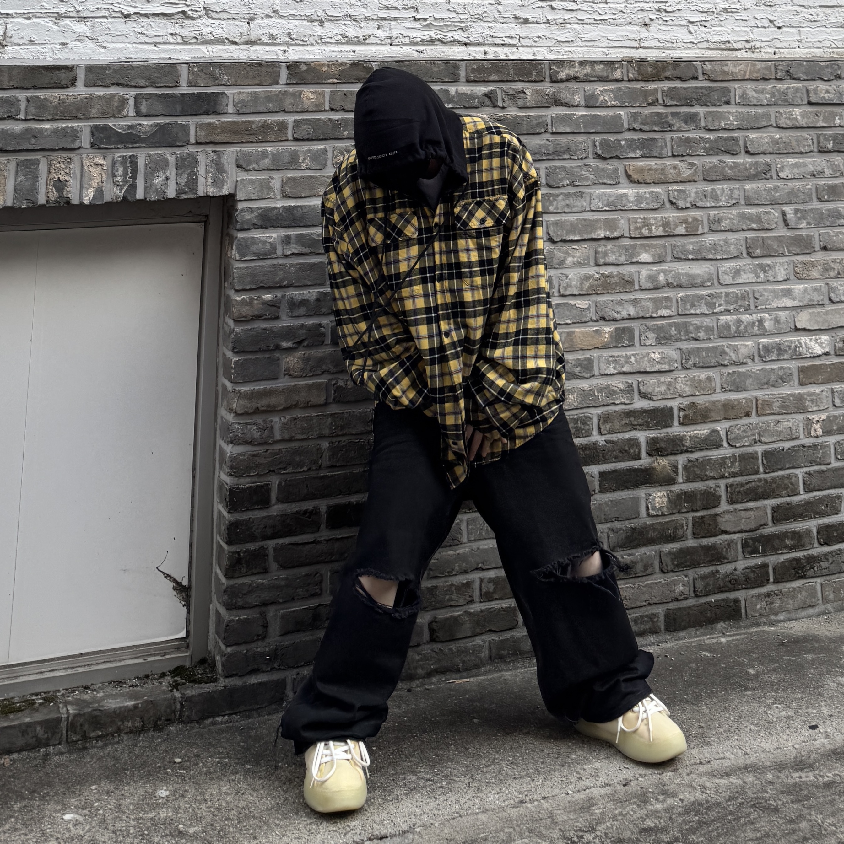 ERL Vamp Skate Shoe Foam, Project G/R Two Faced Denim Pants Black 착용 스타일 - 1