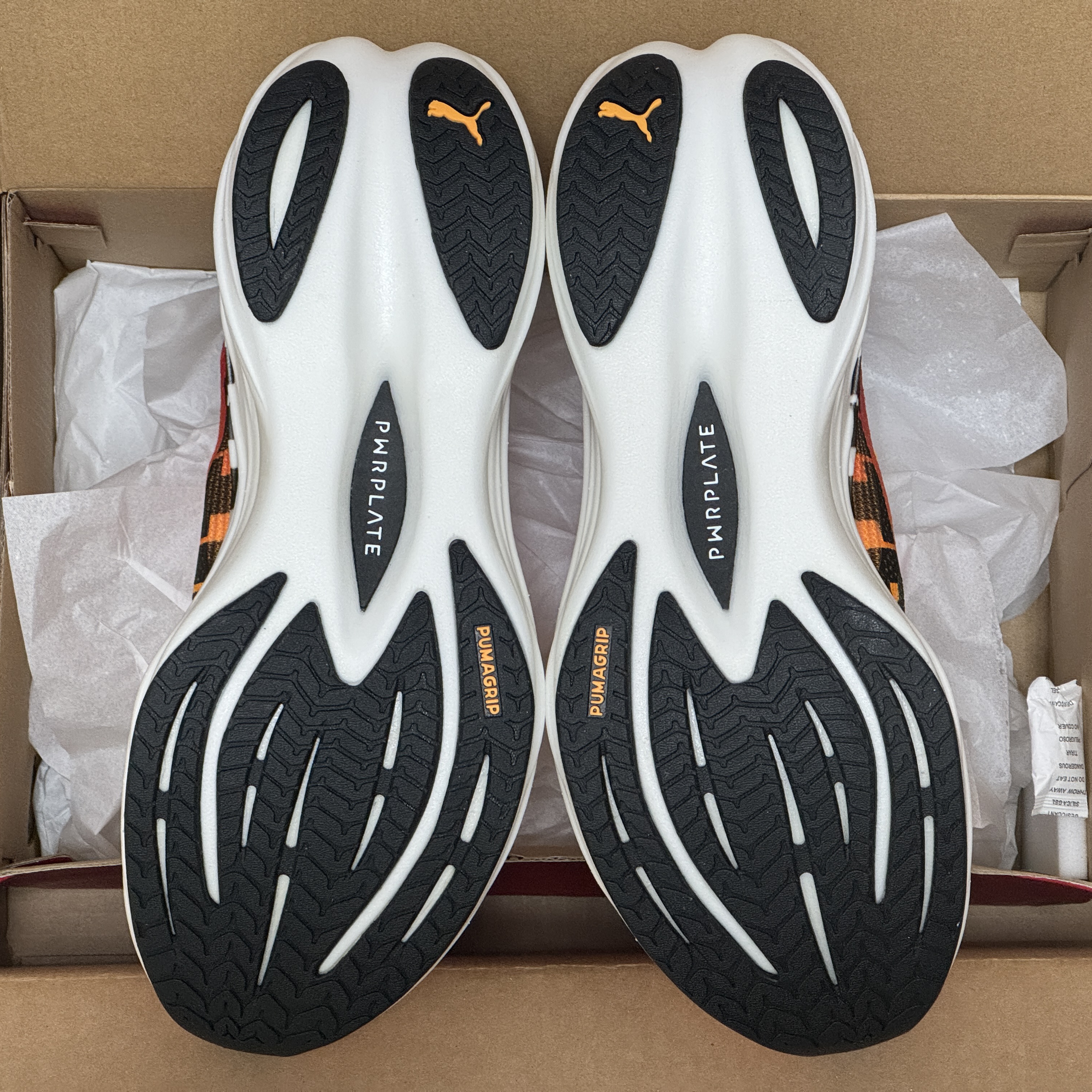 Puma Deviate Nitro 3 Fade Sun Stream Sunset Glow 착용 스타일 - 4