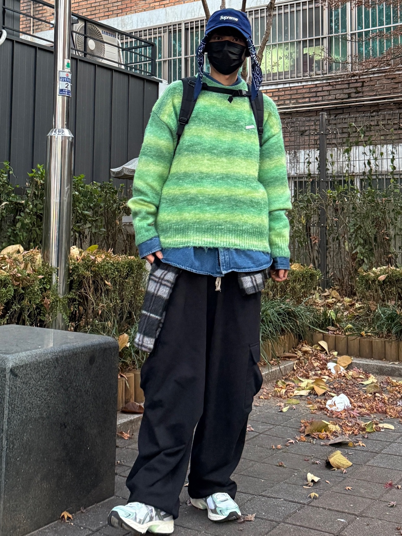 Asics x Naked Gel-1130 White Pure Silver, Supreme Hav-A-Hank Bandanas Multicolor (Set of 3) - 24SS 착용 스타일 - 2