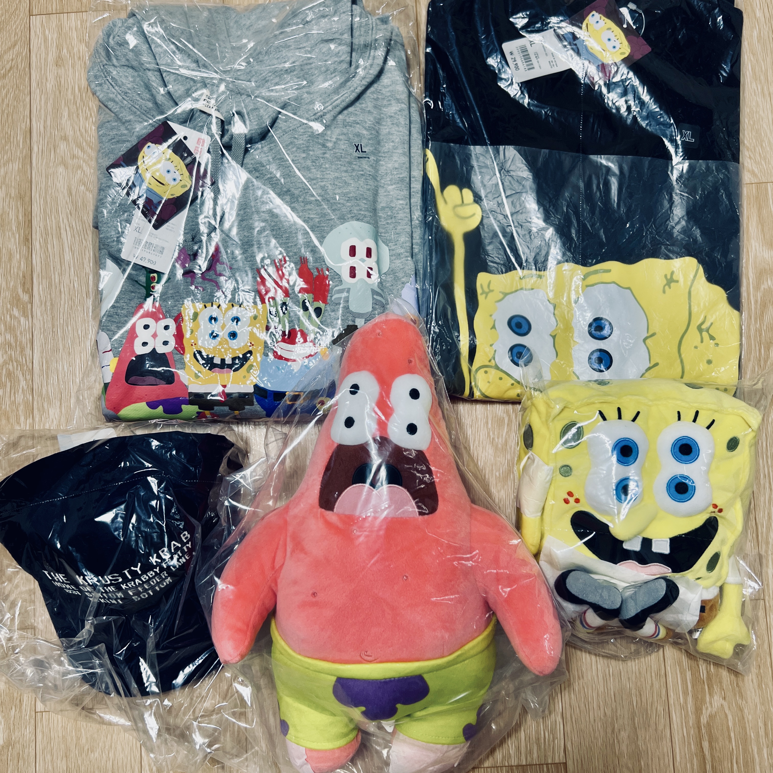 Uniqlo UT x CPFM x SpongeBob Plush Toy Patrick Star, Uniqlo UT x CPFM x SpongeBob Plush Toy SpongeBob 착용 스타일