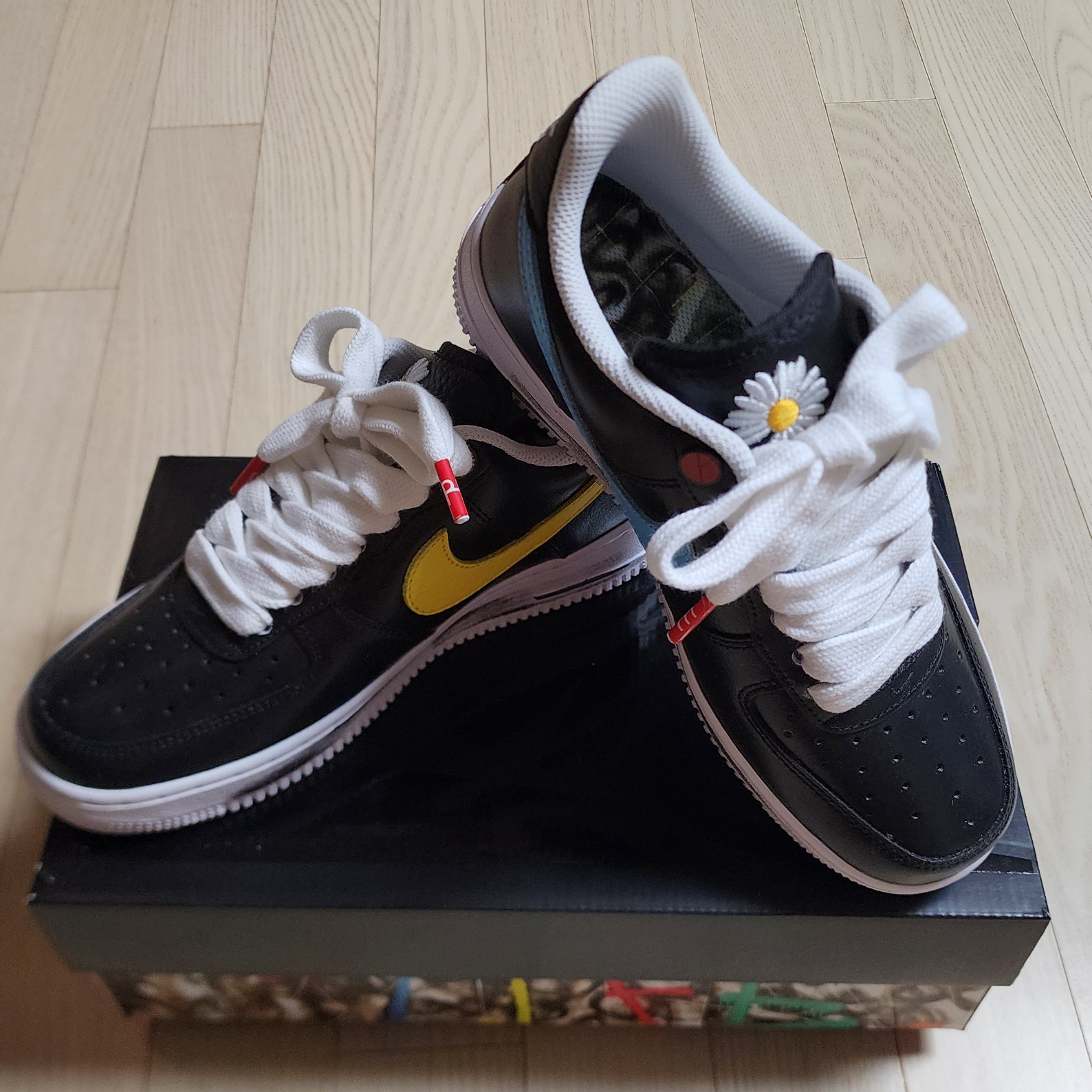 Nike x Peaceminusone Air Force 1 Low Para-Noise 3.0 Black and Multicolor 착용 스타일