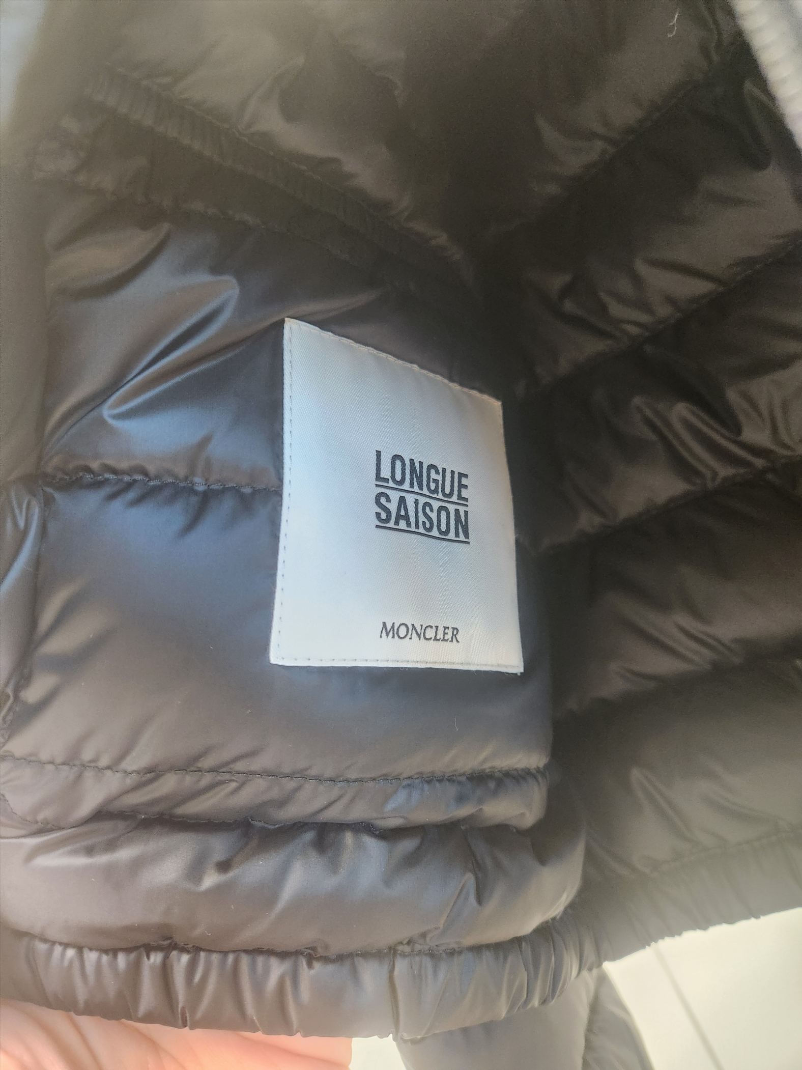 (W) Moncler Lans Short Down Jacket Black - 23SS 착용 스타일 - 5