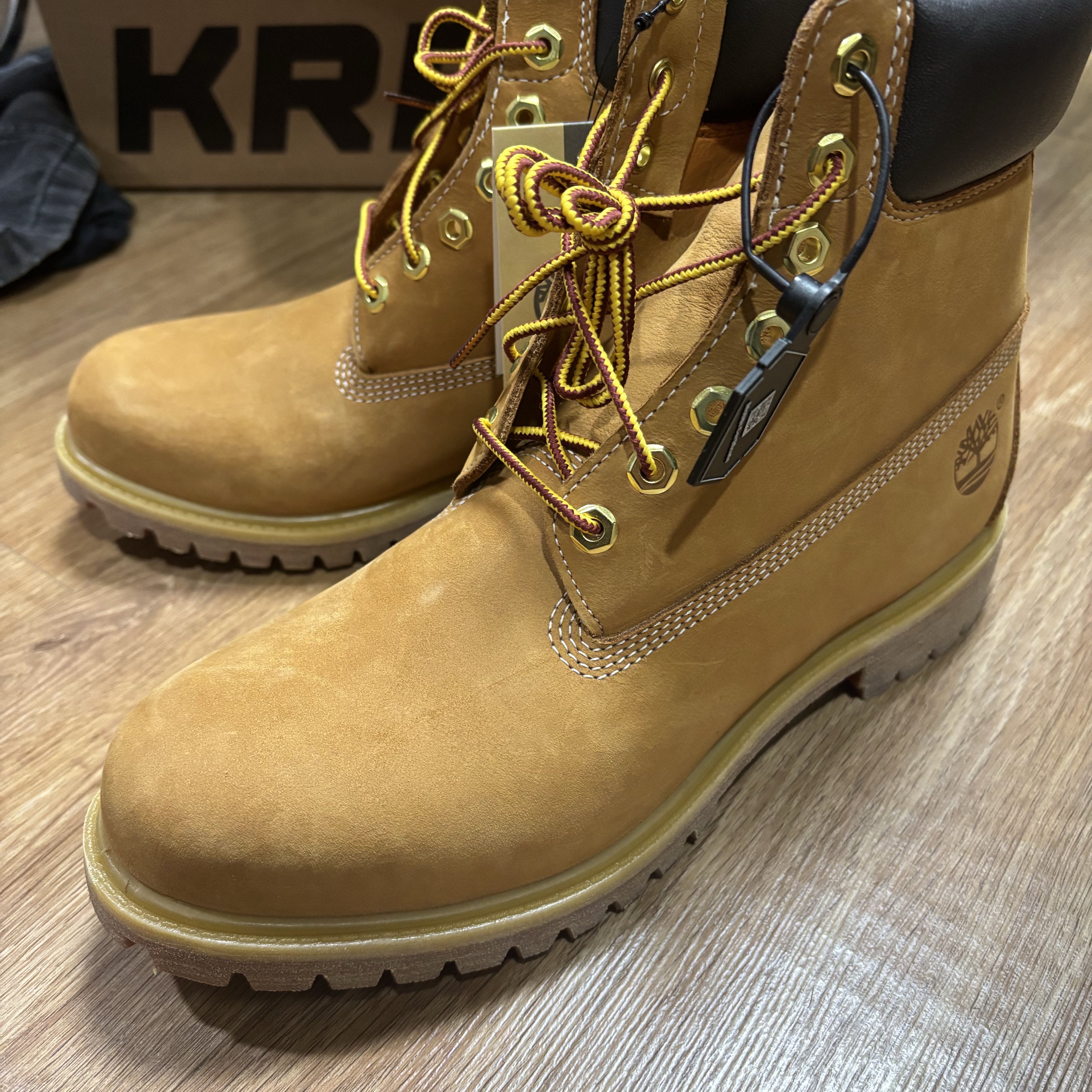 Timberland Premium 6 inch Waterproof Boot Wheat Nubuck - Wide 착용 스타일