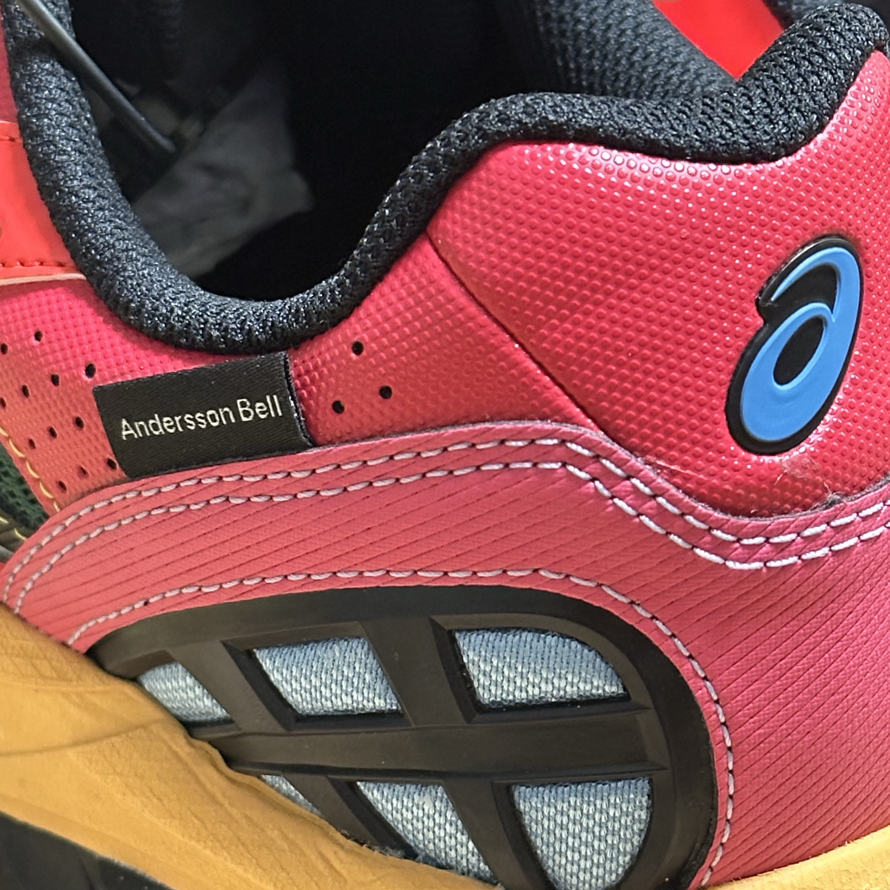 Asics x Andersson Bell Gel-Sonoma 15-50 Bright Rose Evergreen 착용 스타일 - 3