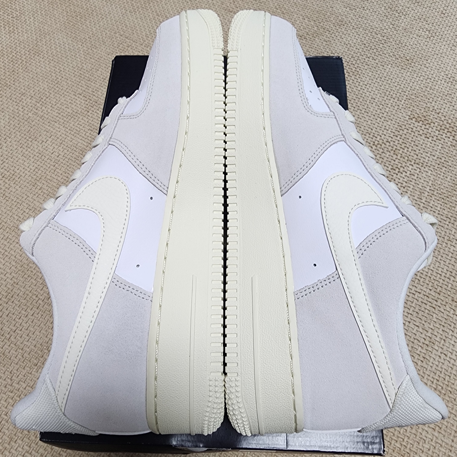 Nike Air Force 1 Low Sail Platinum Tint 착용 스타일 - 2