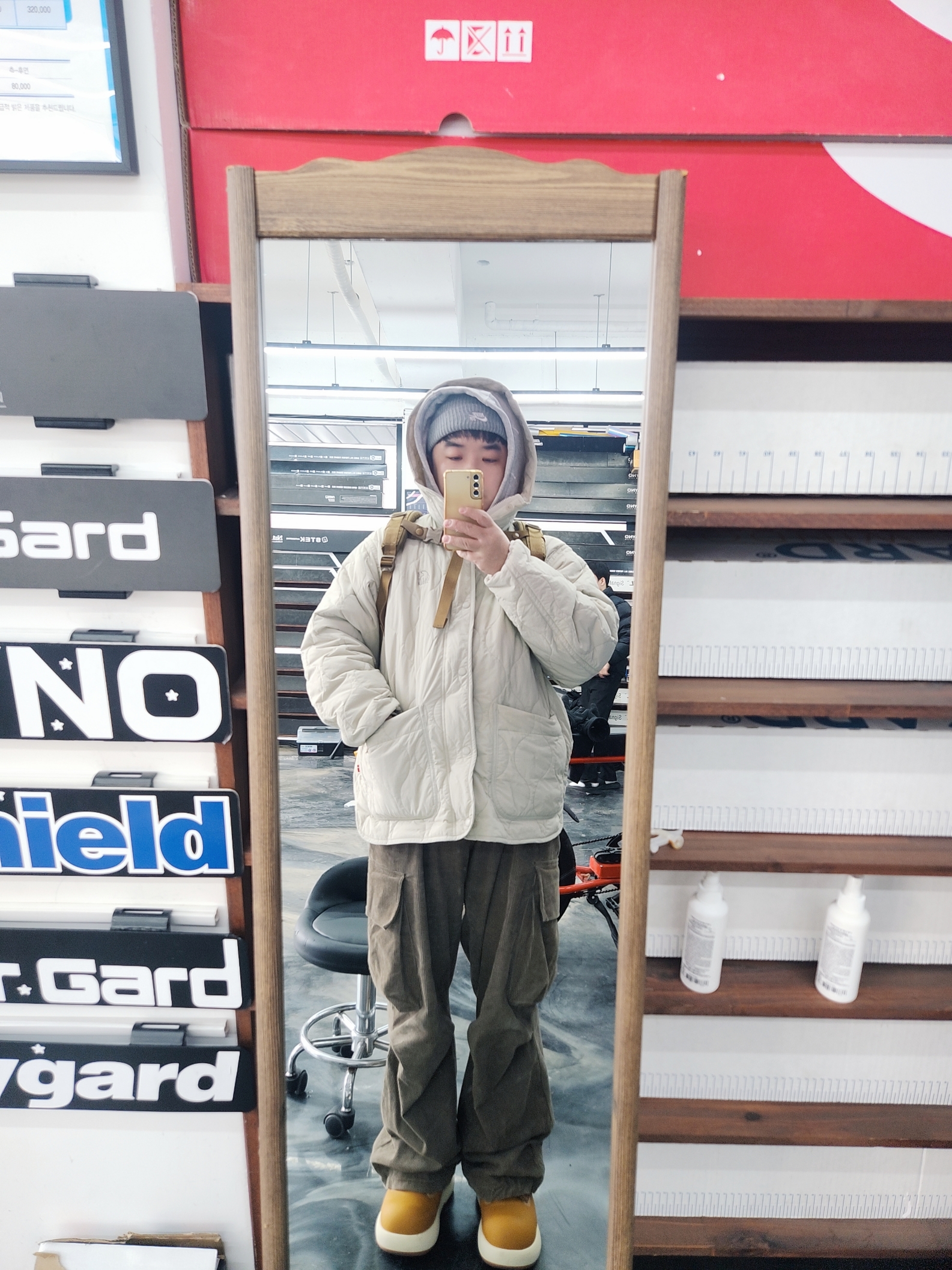 Nike NRG Swoosh Logo Hoodie Grey Heather 착용 스타일 - 2