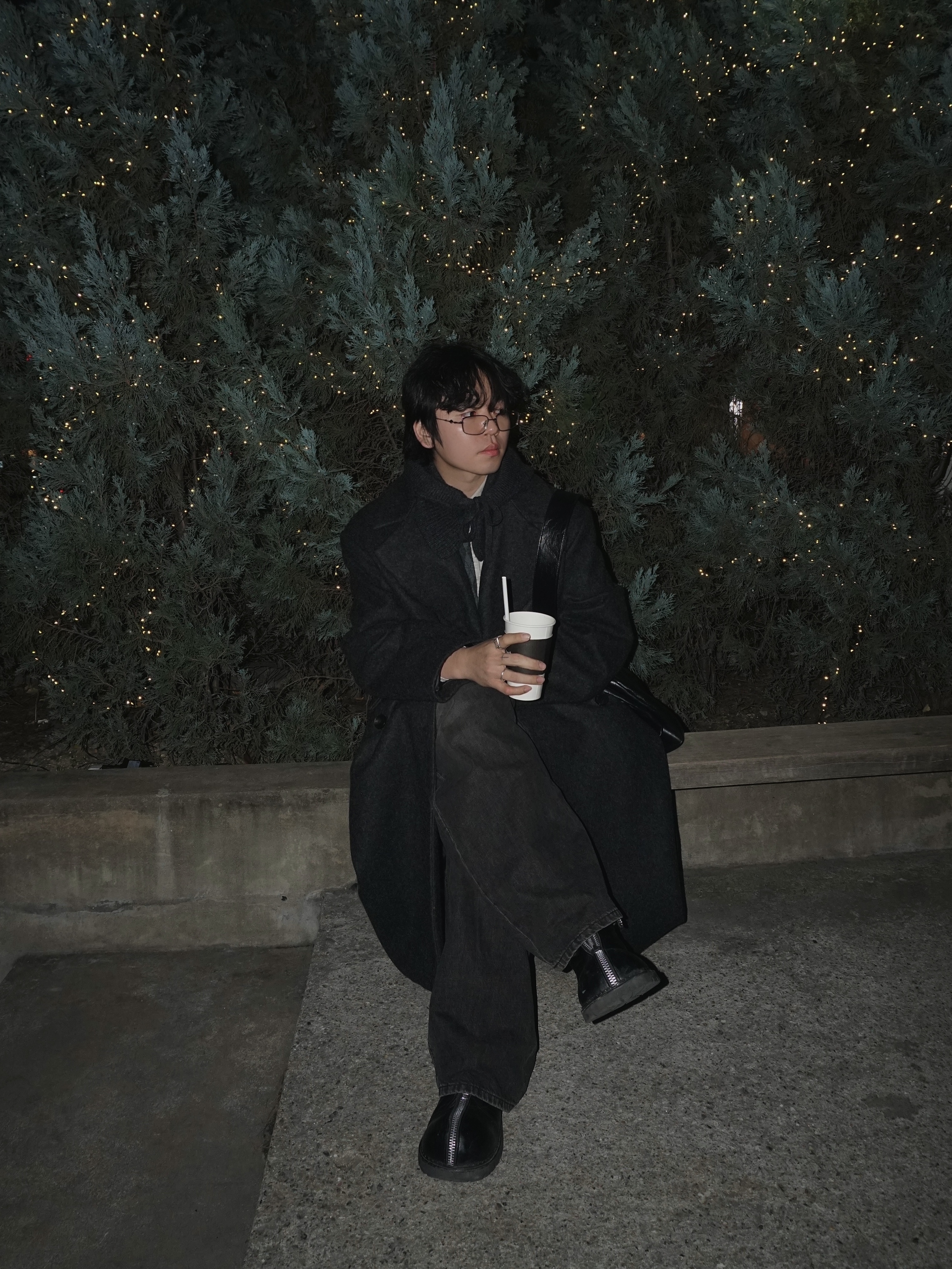 Millo Archive Double Coat Black, Gentle Monster Atomic 02 Silver 착용 스타일 - 3