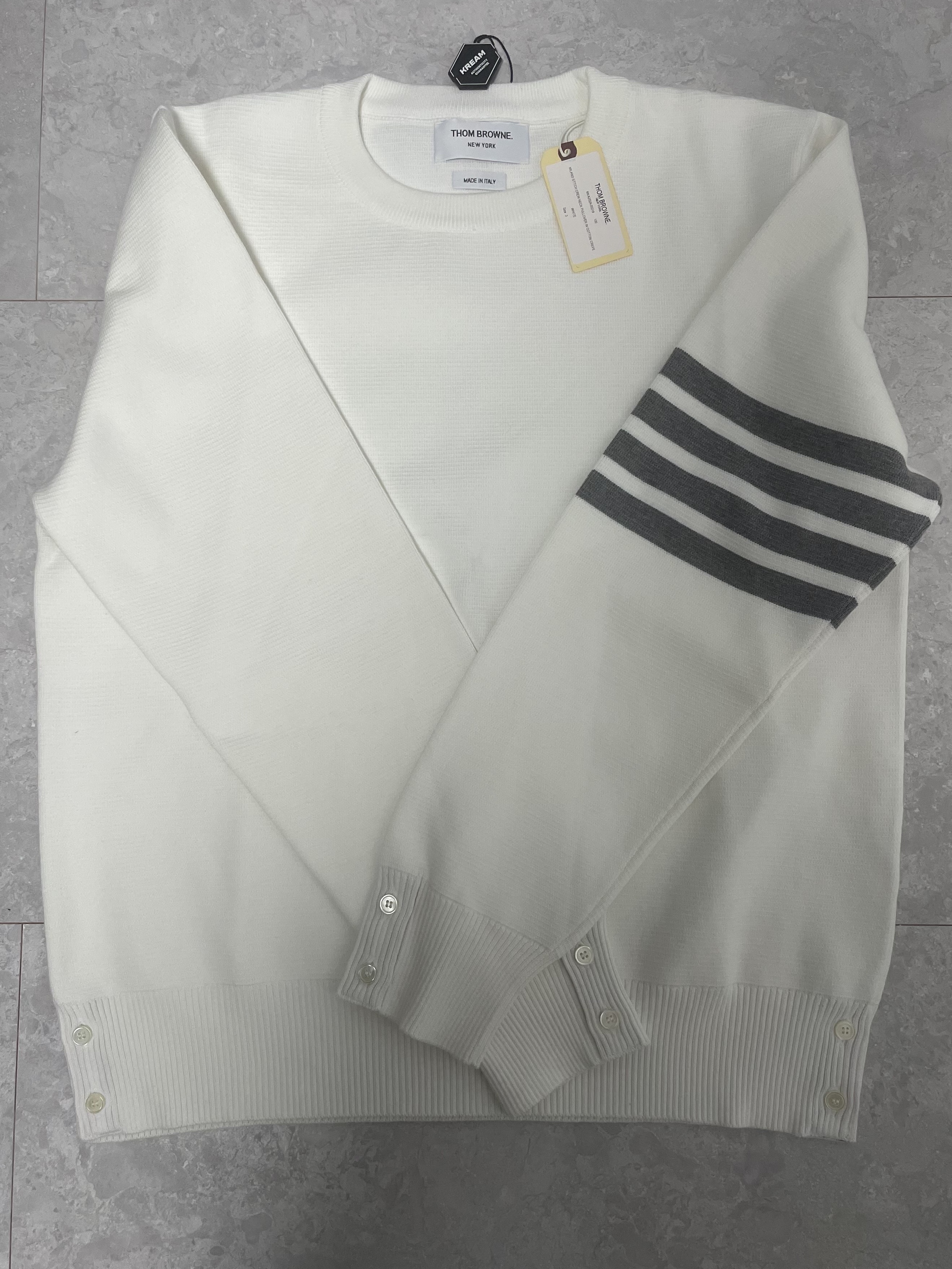 Thom Browne Milano Stitch 4-Bar Crewneck Pullover Knit White 착용 스타일