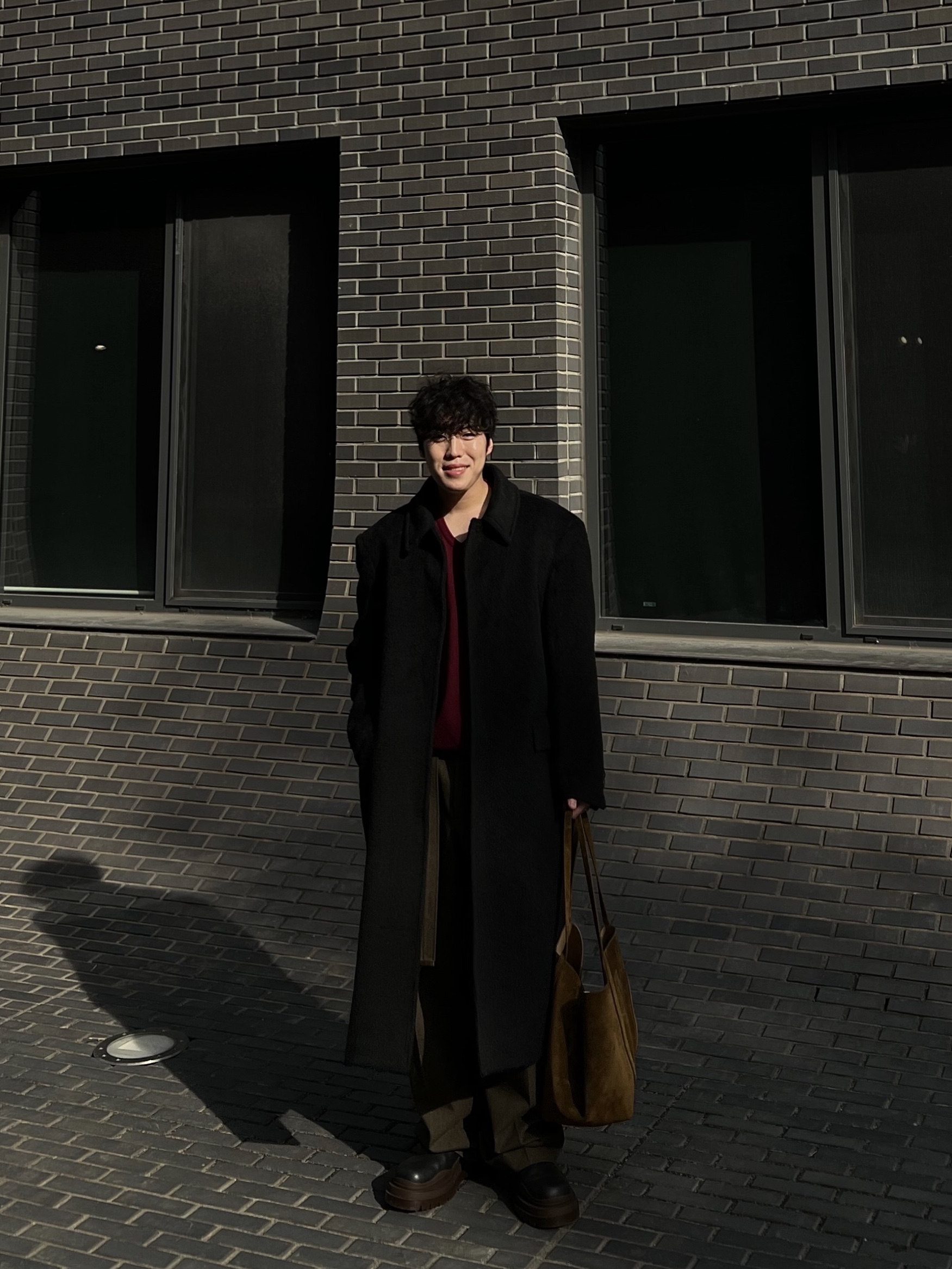 Bottega Veneta Tire Ankle Chelsea Boot Black Ebony 착용 스타일 - 4
