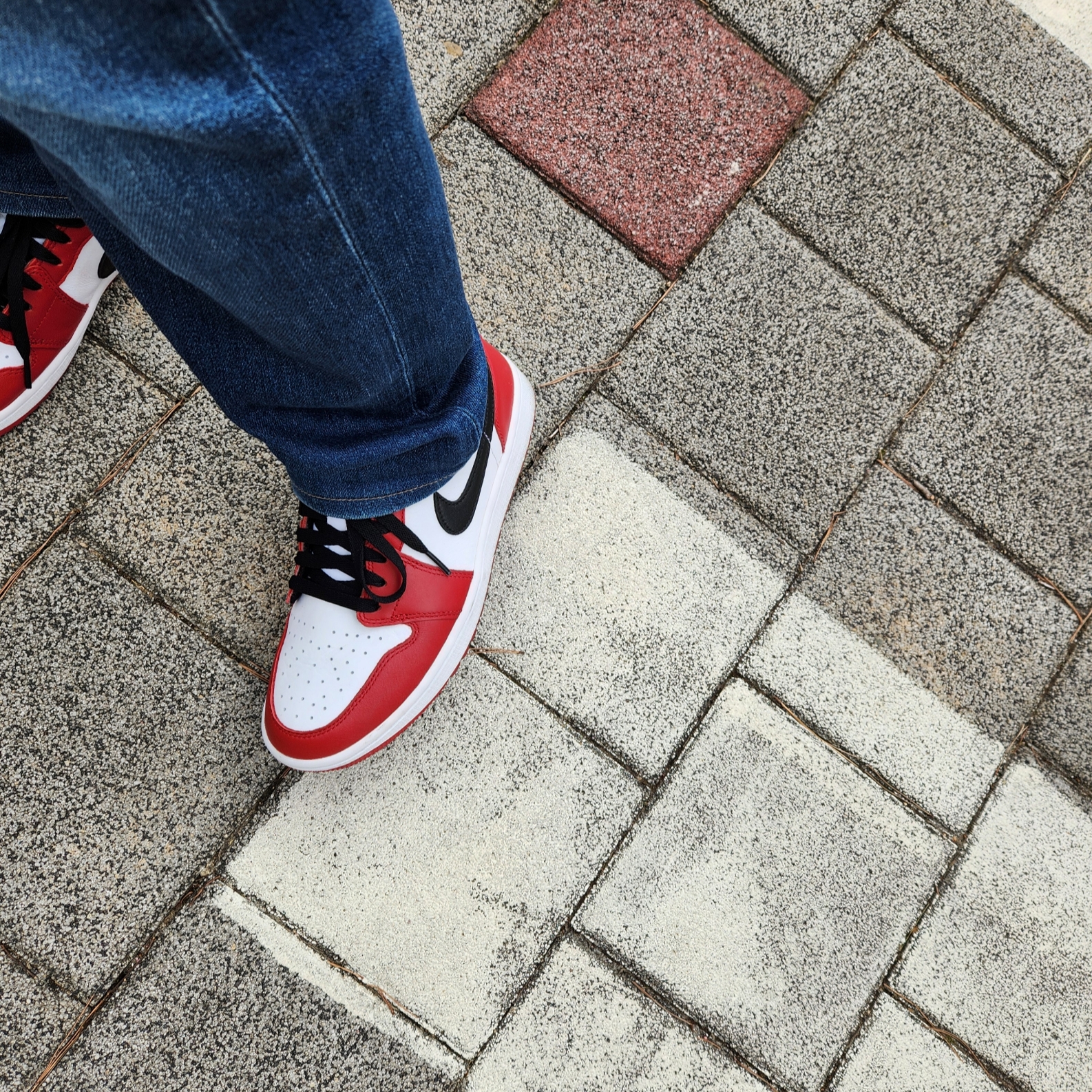 Jordan 1 Low Golf Chicago 착용 스타일