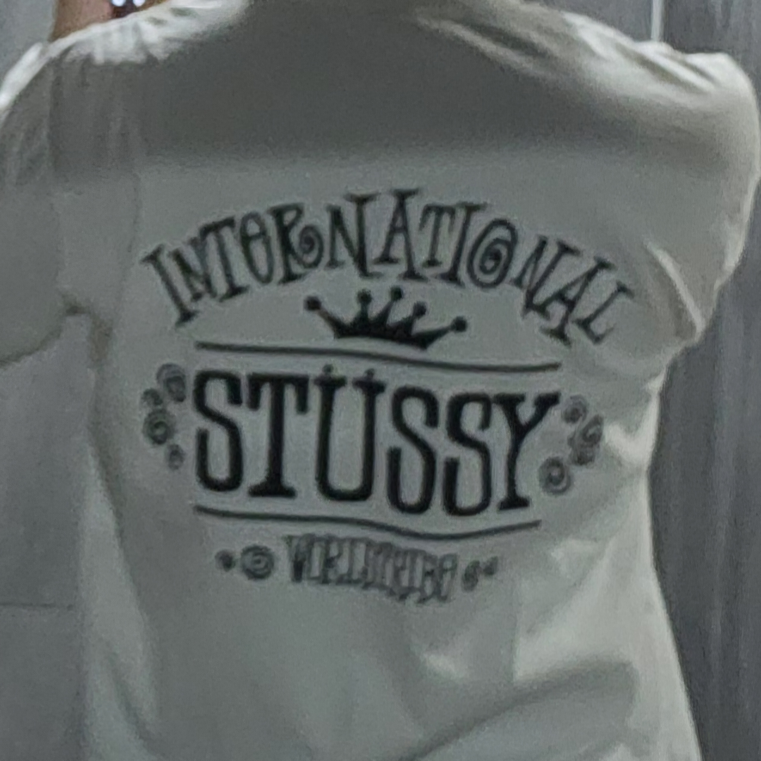 Stussy Worldwide Pigment Dyed LS T-Shirt Natural 착용 스타일