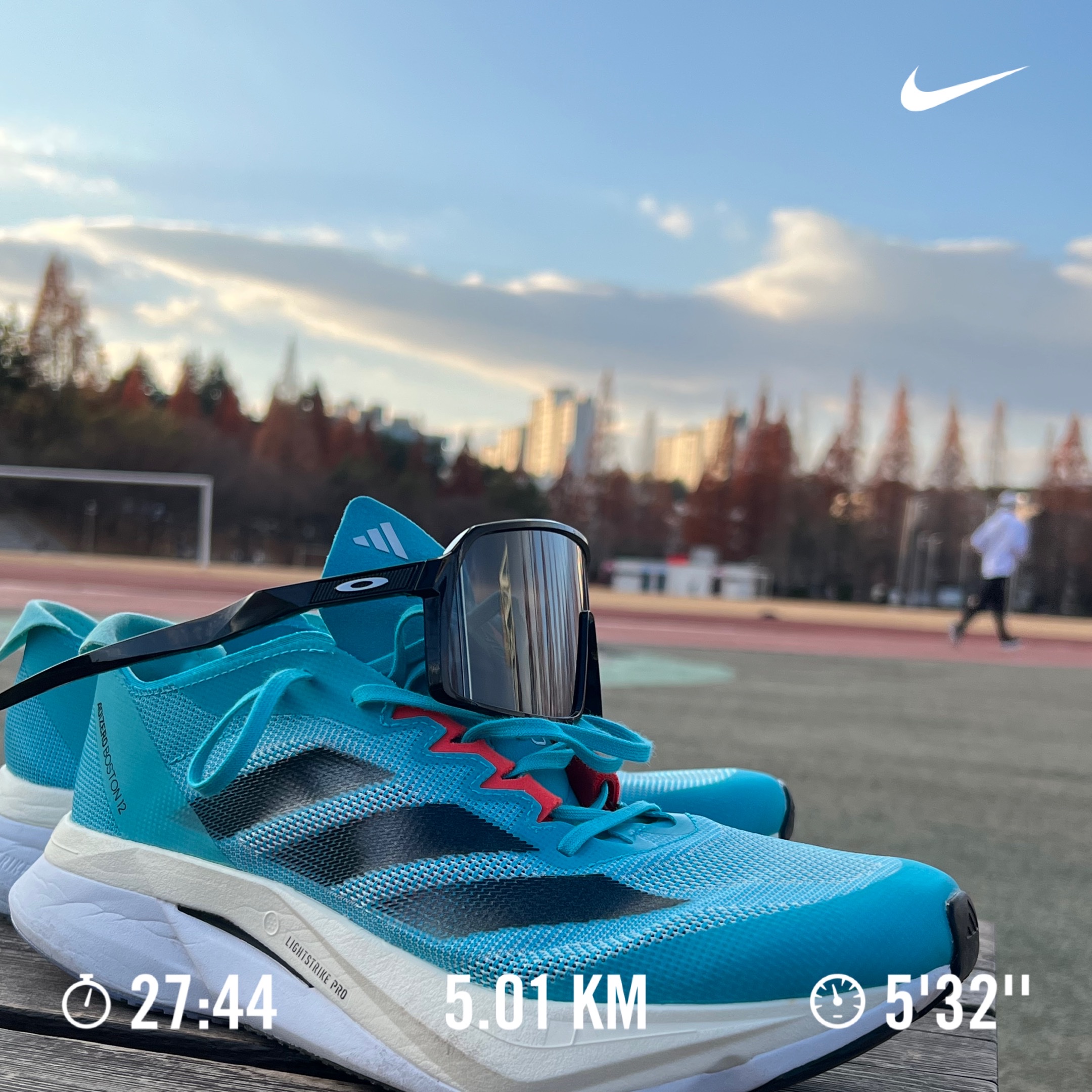 Adidas Adizero Boston 12 Lucid Cyan Flash Aqua 착용 스타일