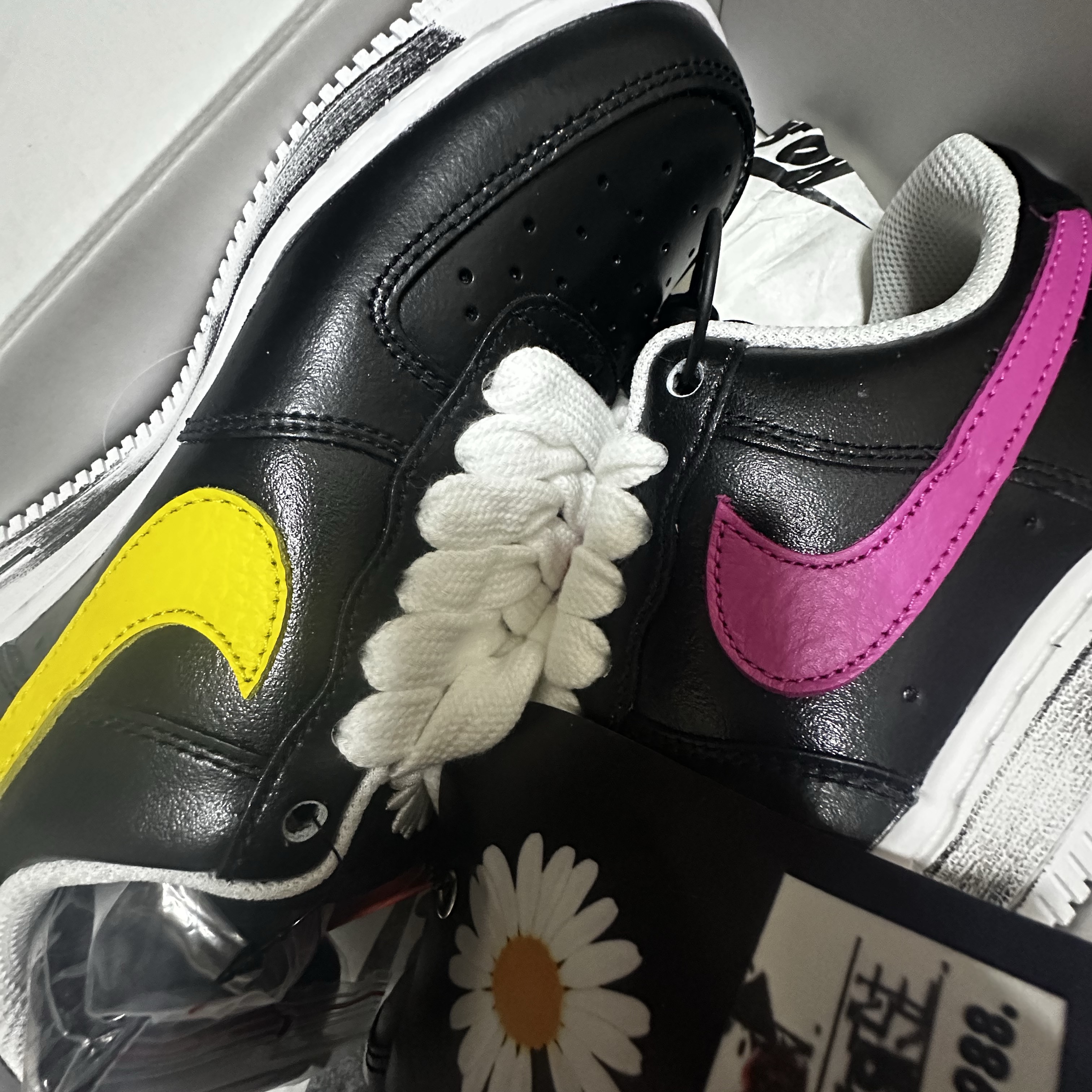 Nike x Peaceminusone Air Force 1 Low Para-Noise 3.0 Black and Multicolor, K2 Thinair Ace Eco Urban Charcoal 착용 스타일 - 4
