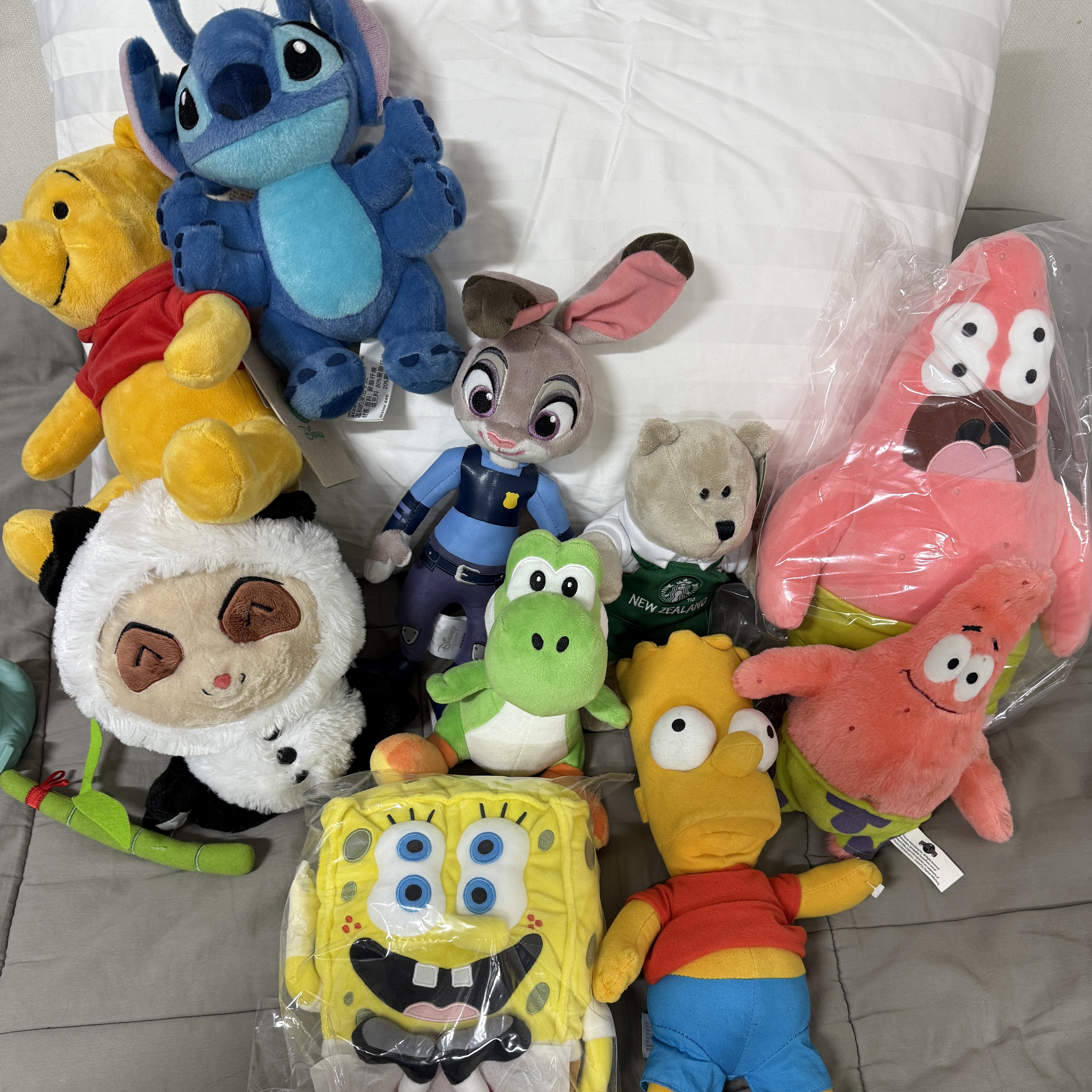 Uniqlo UT x CPFM x SpongeBob Plush Toy SpongeBob, Uniqlo UT x CPFM x SpongeBob Plush Toy Patrick Star 착용 스타일 - 1