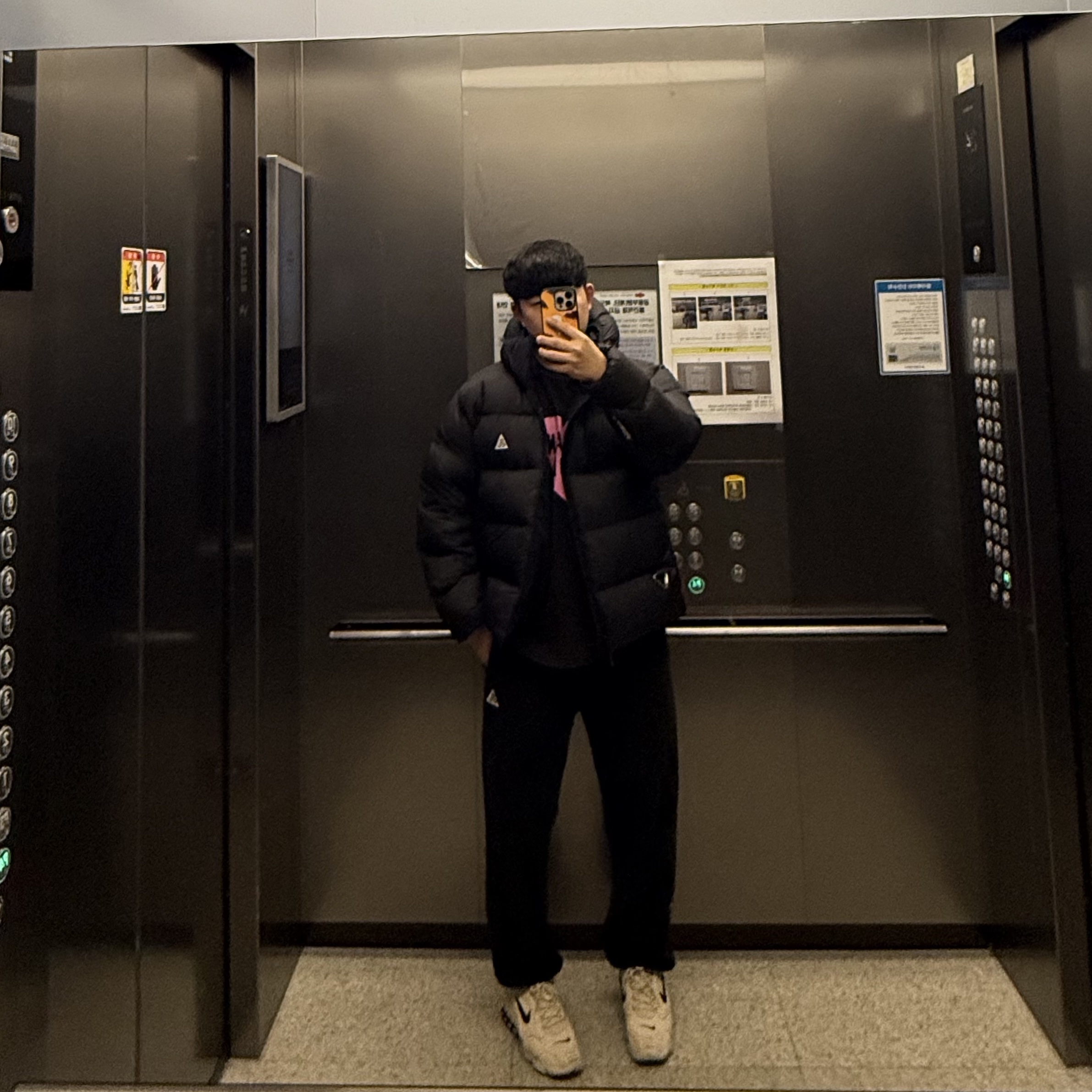 Nike ACG Therma-Fit ADV Lunar Lake Loose Hooded Jacket Black Summit White - Asia, Nike x Stussy Air Zoom Spiridon Cage 2 Fossil 착용 스타일