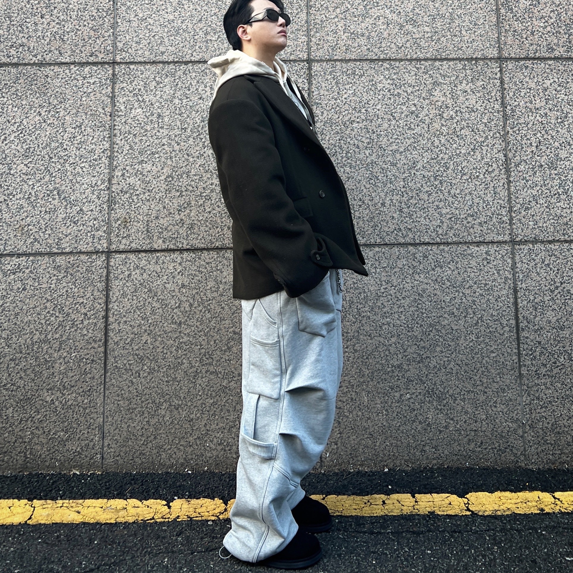 Kinchi x Yiyae Bone Mule Black 착용 스타일 - 1
