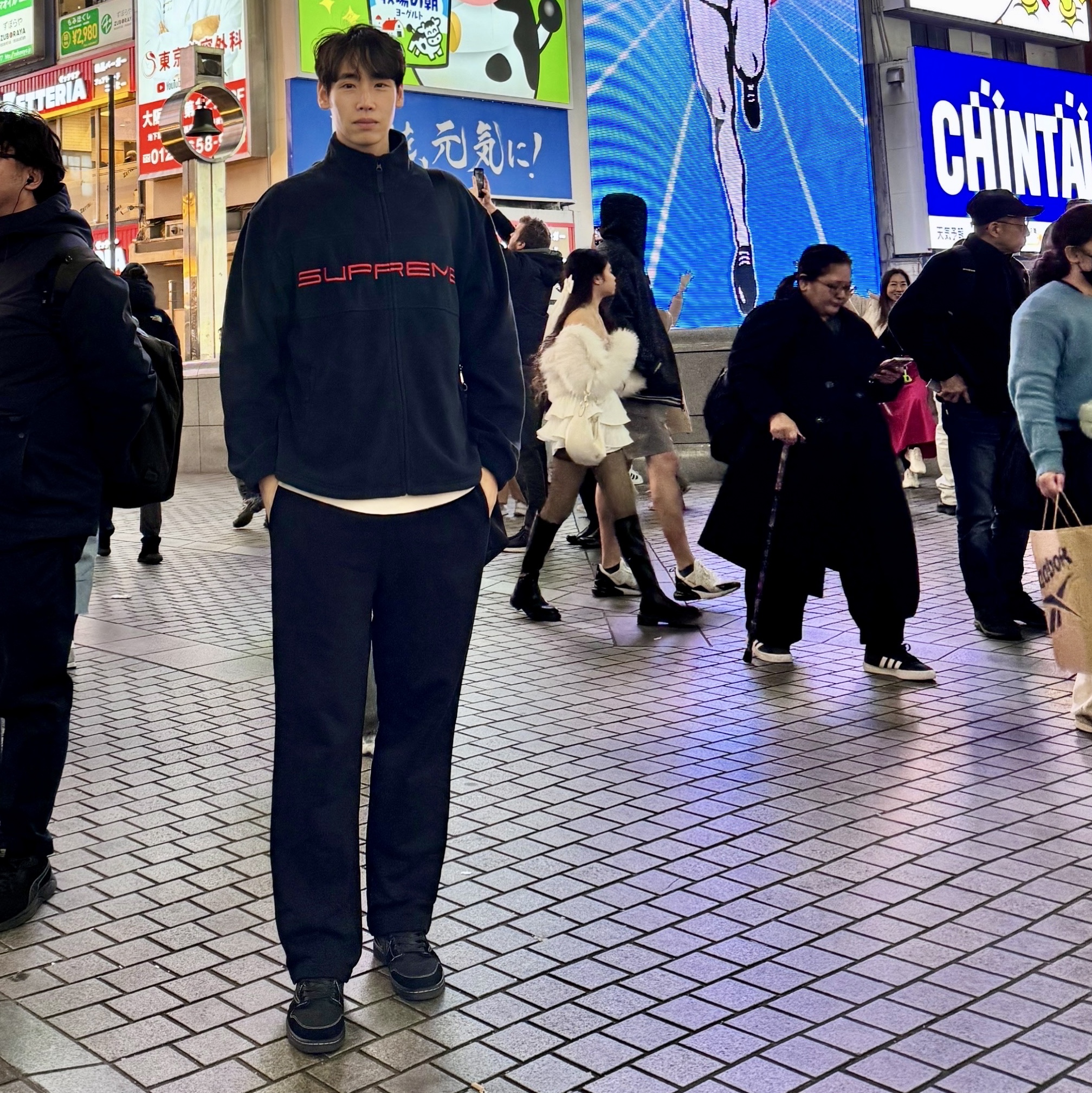 Supreme Polartec Zip Jacket Black - 23FW, Jordan 1 x Travis Scott Retro Low OG SP Black Phantom 착용 스타일