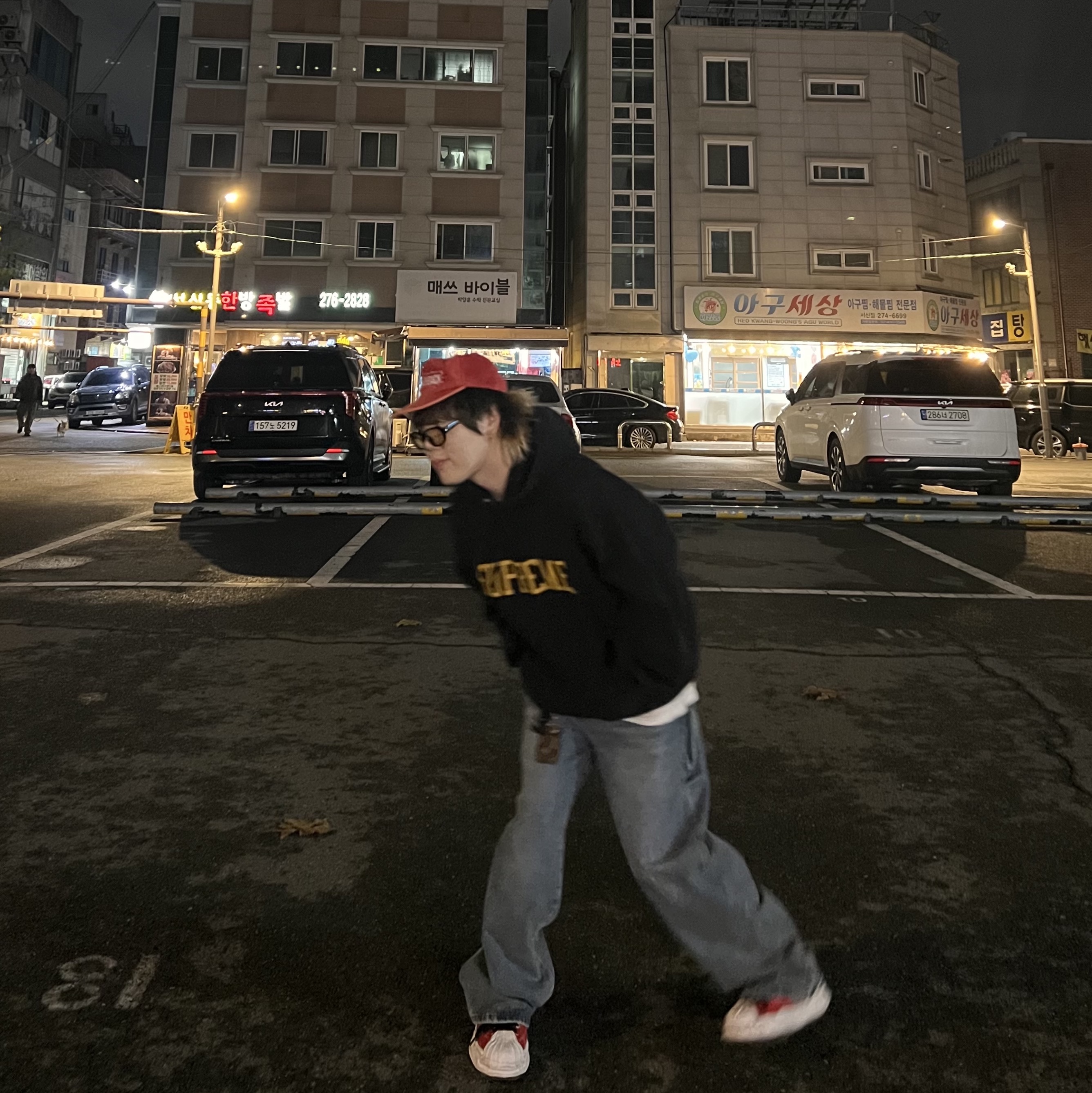 Supreme Varsity Hooded Sweatshirt Black - 23FW 착용 스타일