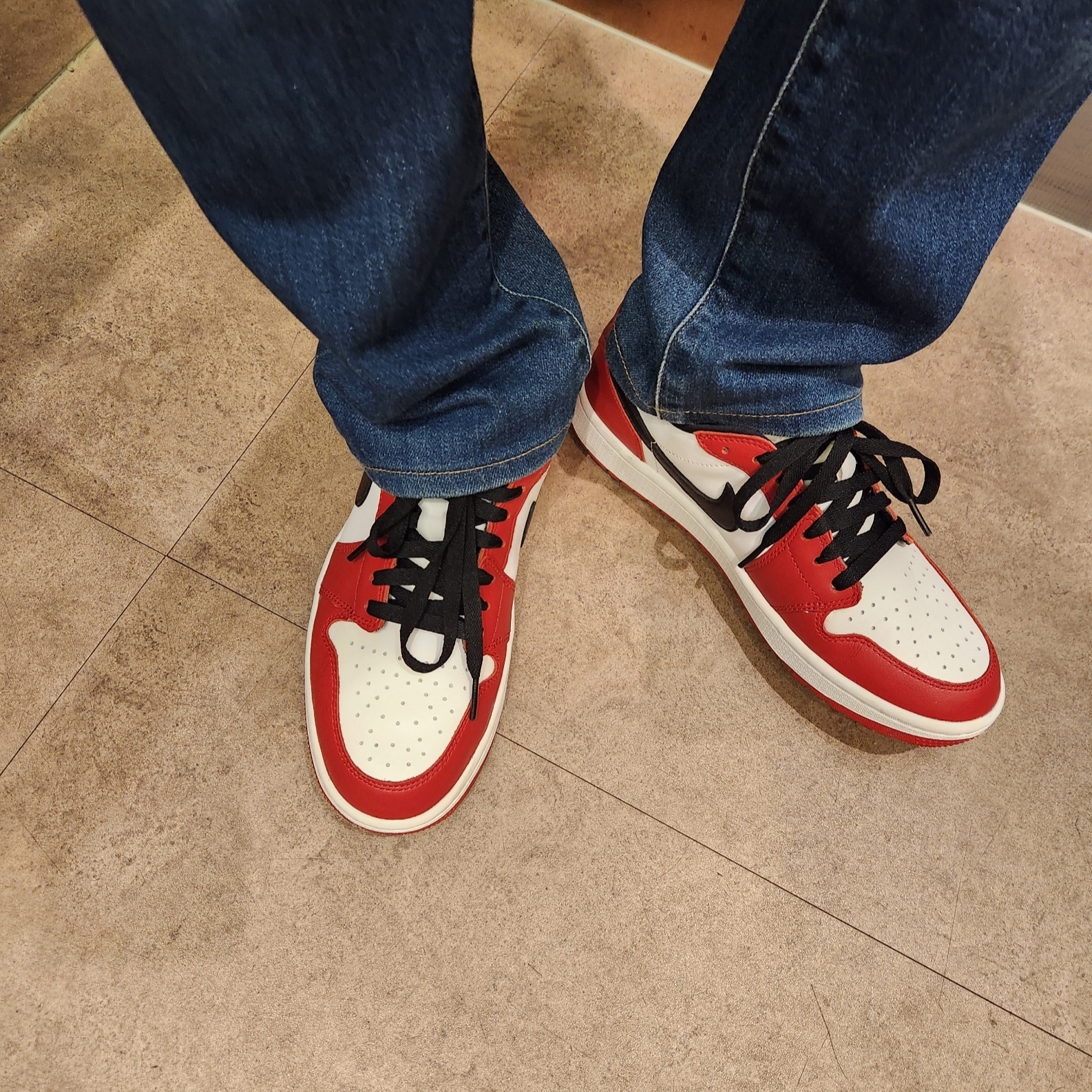 Jordan 1 Low Golf Chicago 착용 스타일