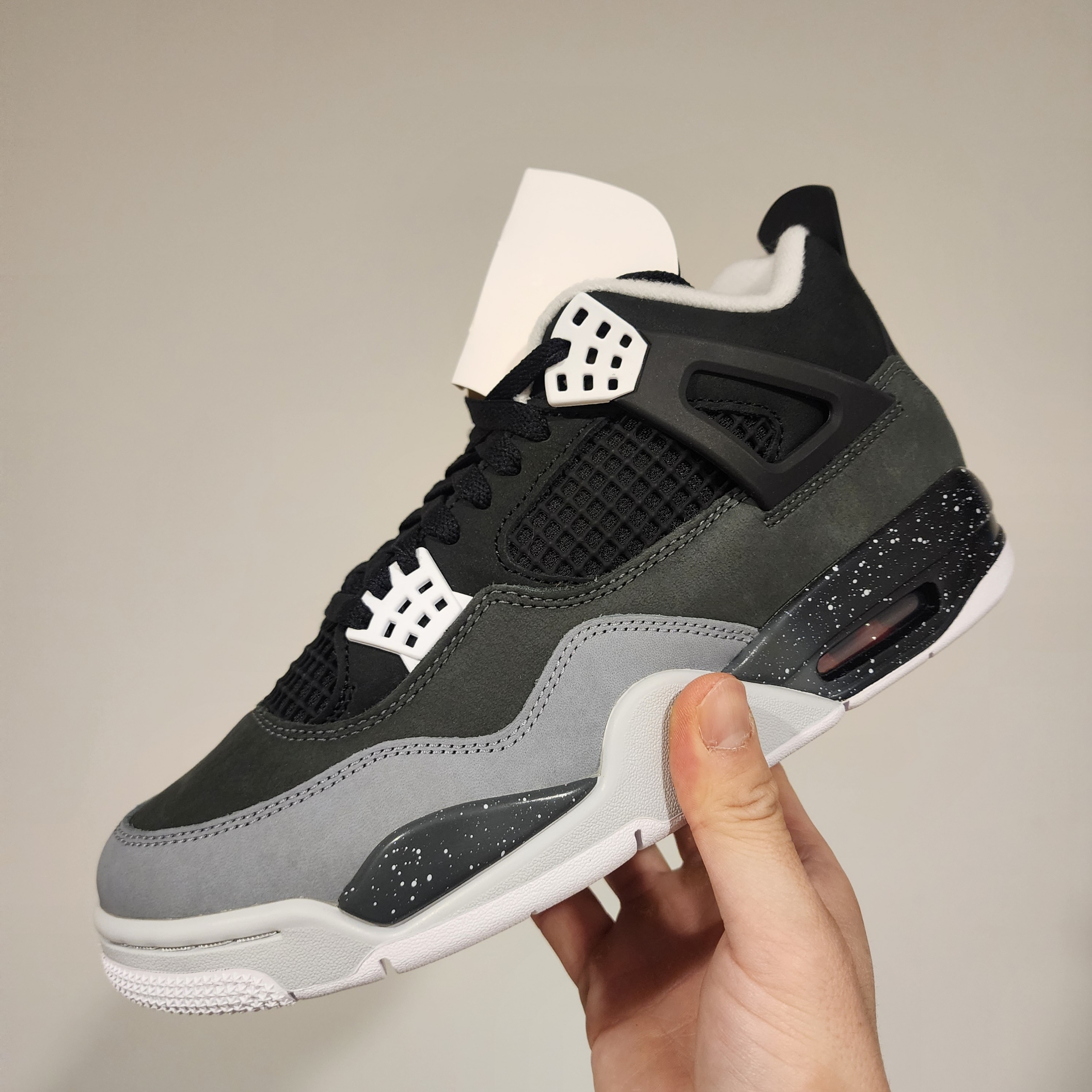 Jordan 4 Retro Fear 2024 착용 스타일 - 1