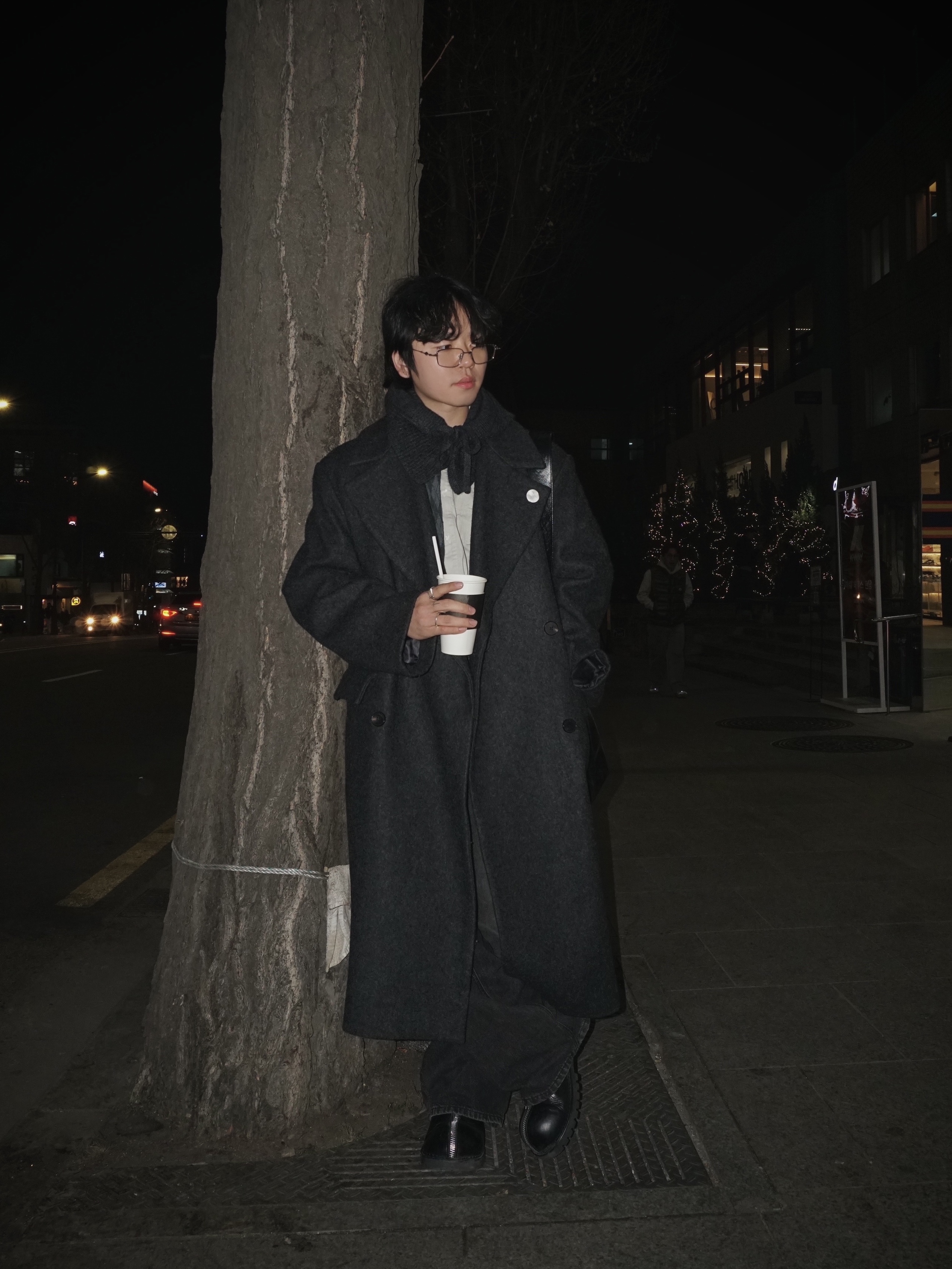 Millo Archive Double Coat Black, Gentle Monster Atomic 02 Silver 착용 스타일 - 6