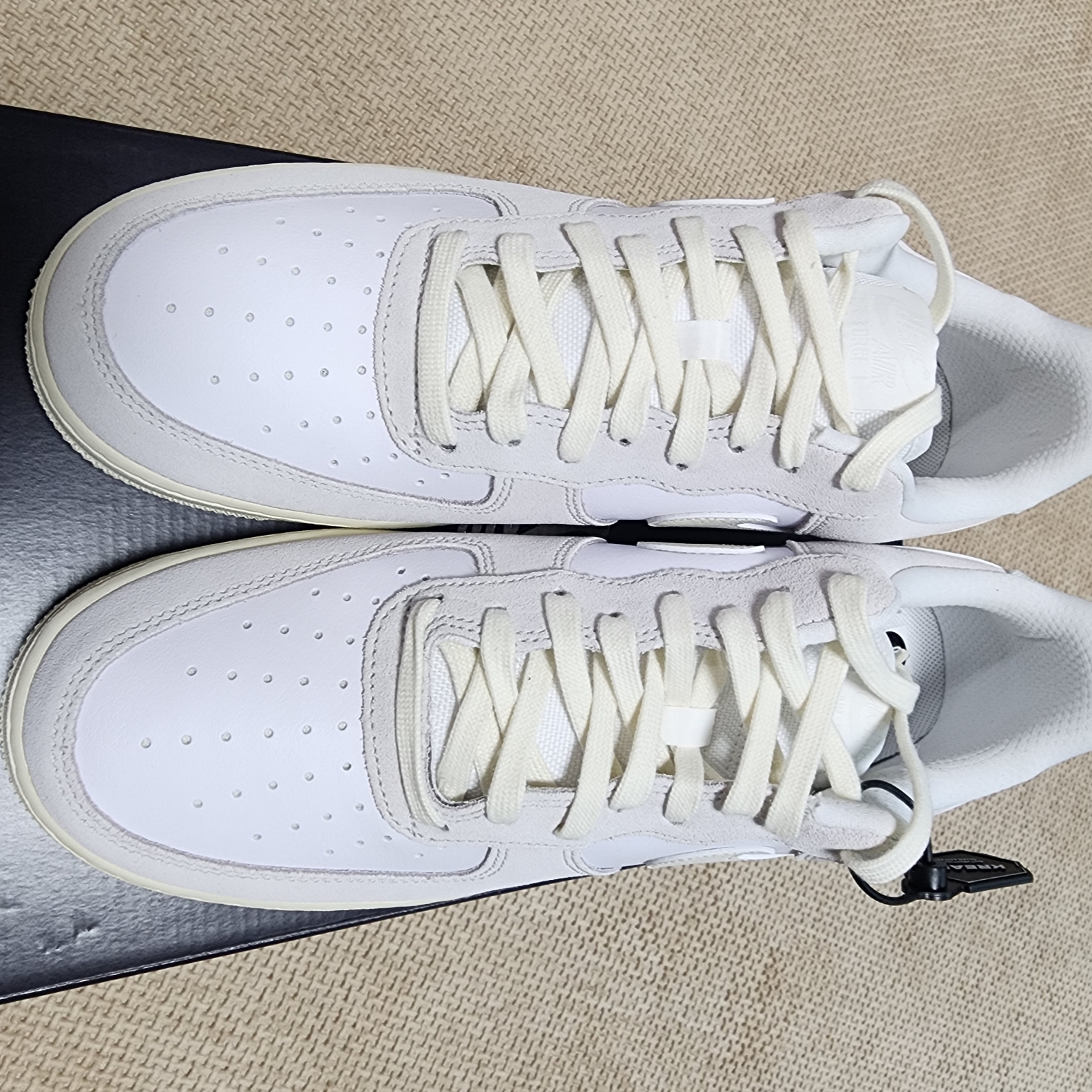 Nike Air Force 1 Low Sail Platinum Tint 착용 스타일 - 3