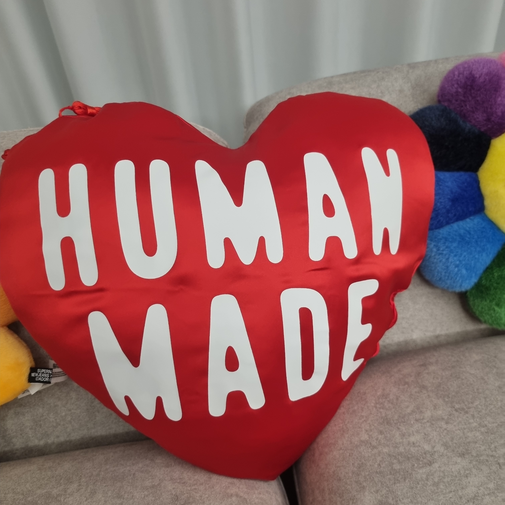 Human Made Heart Cushion Red 착용 스타일