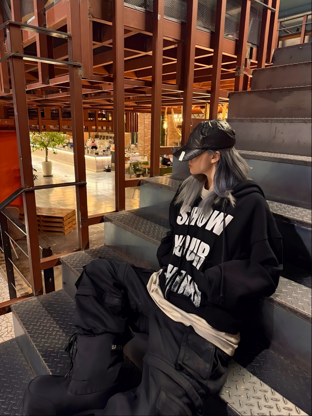 Project G/R Giant Zip Hoodie Black, Project G/R Money Clip Coated Cap Black 착용 스타일 - 4