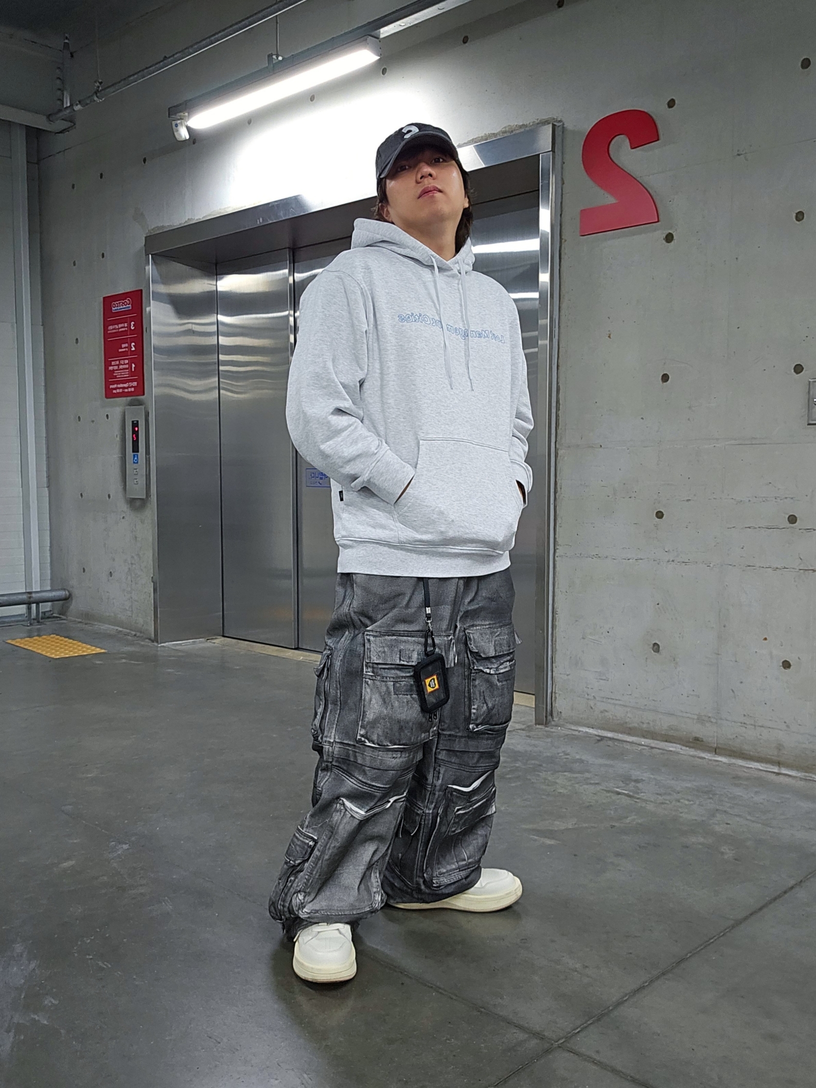 Project G/R Painted Denim Cargo Dirty White, Converse x Drkshdw Turbowpn Egret 착용 스타일 - 3