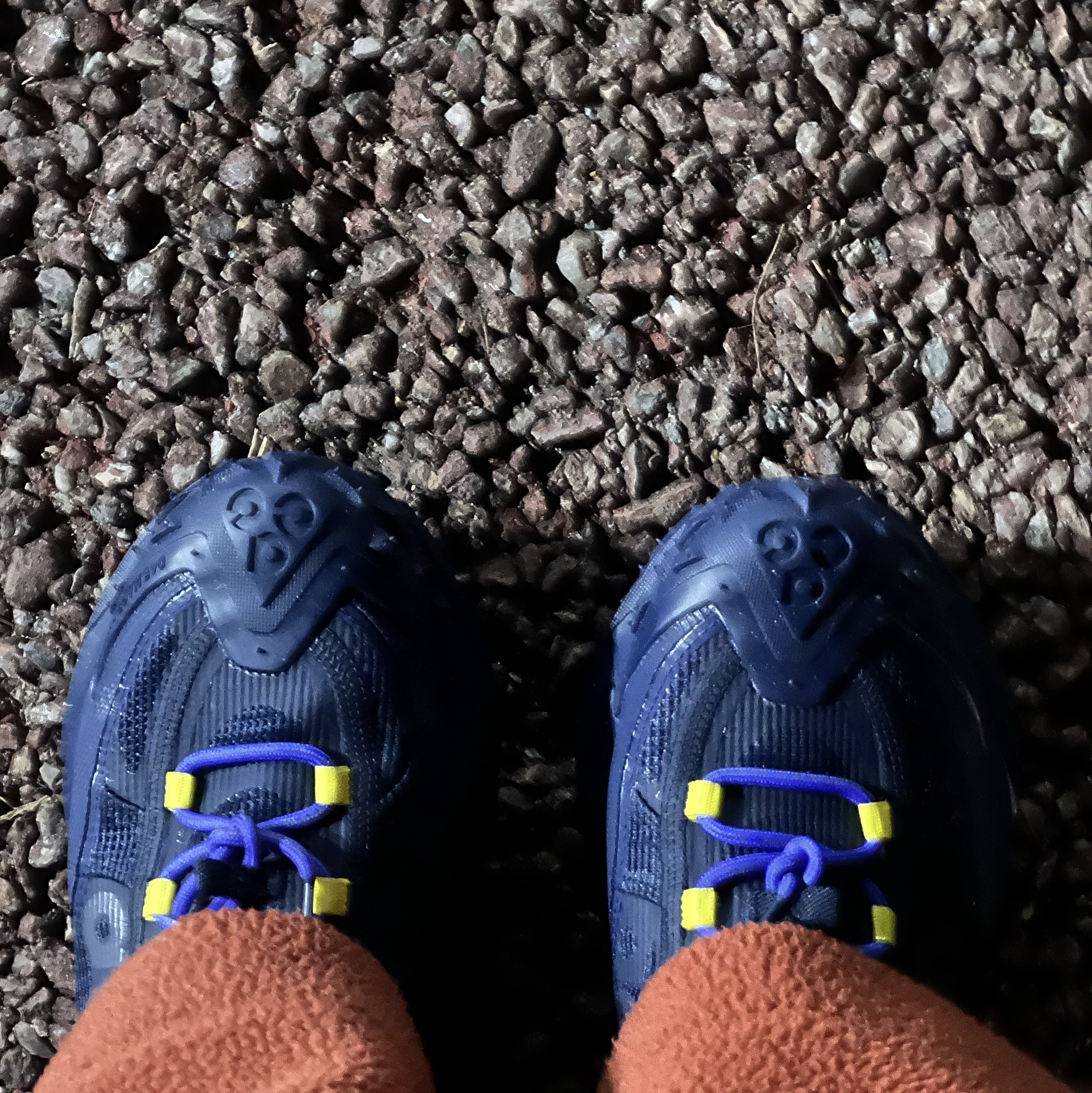 Nike ACG Mountain Fly 2 Low Gore-Tex Dark Obsidian Midnight Navy 착용 스타일