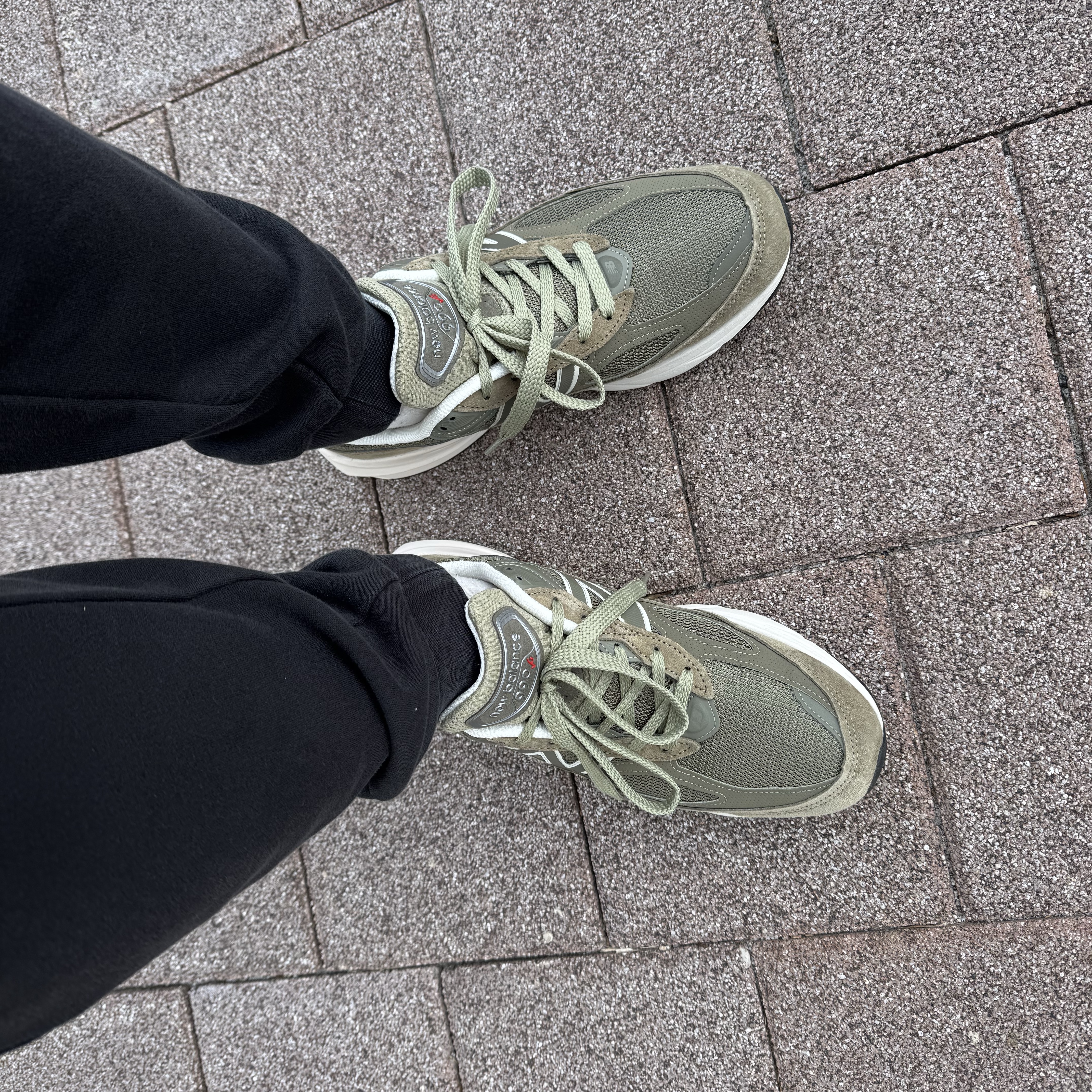 New Balance 990v6 Made in USA True Camo 착용 스타일