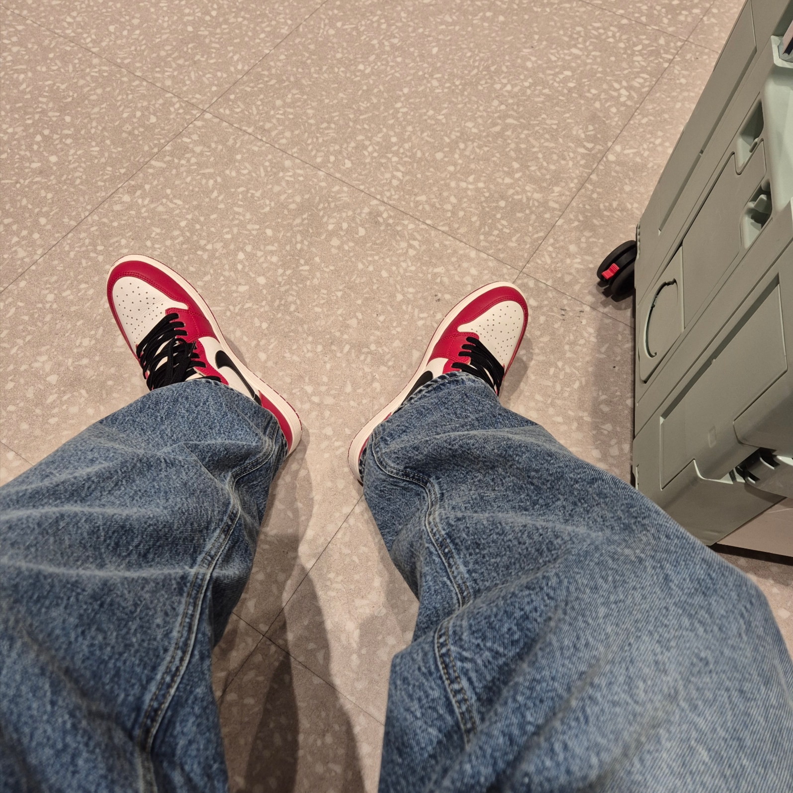 Jordan 1 Retro High OG Chicago 2022 착용 스타일 - 2