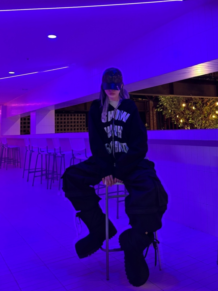 Project G/R Giant Zip Hoodie Black, Project G/R Money Clip Coated Cap Black 착용 스타일 - 3