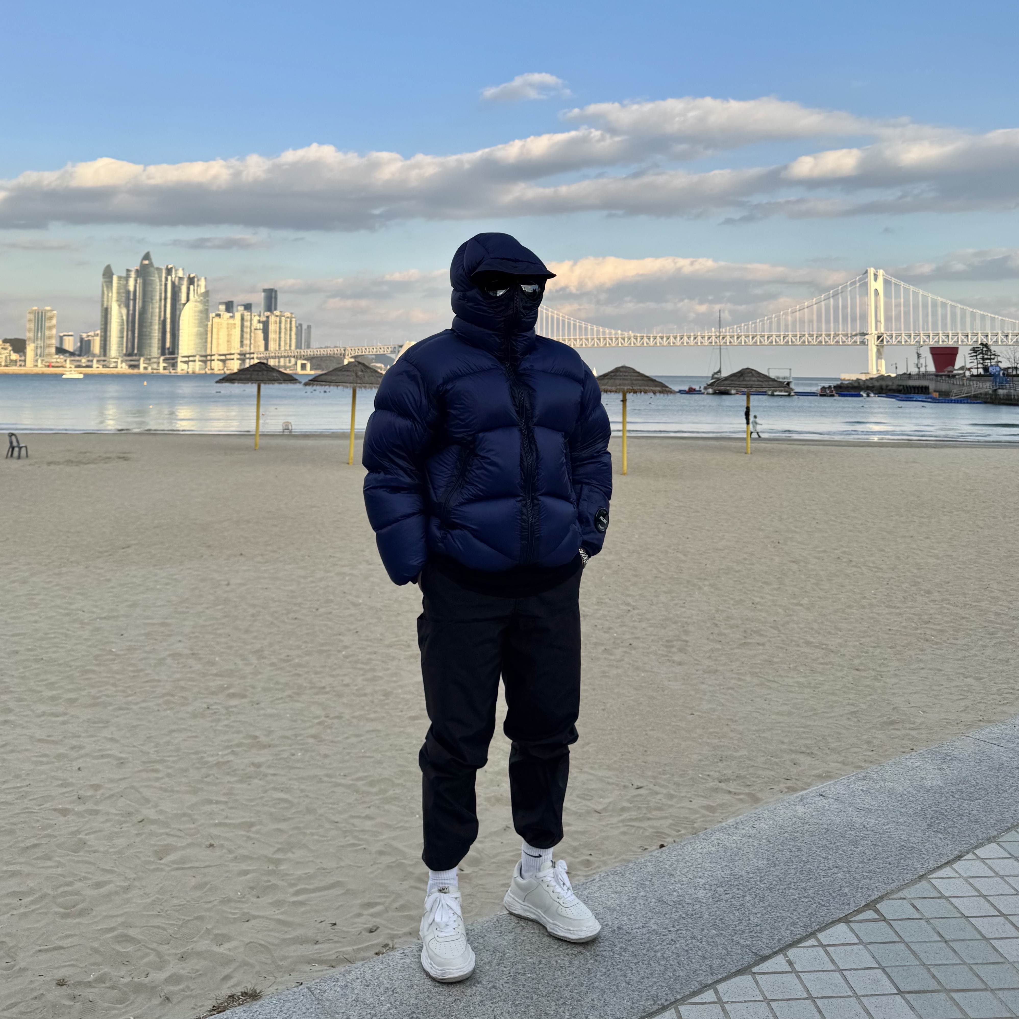 Palace x C.P. Company DD Shell Ripstop Explorer Jacket Mazarine Blue - 23FW, Yeezy Gap Cordura Cargo Pant Black 착용 스타일 - 1