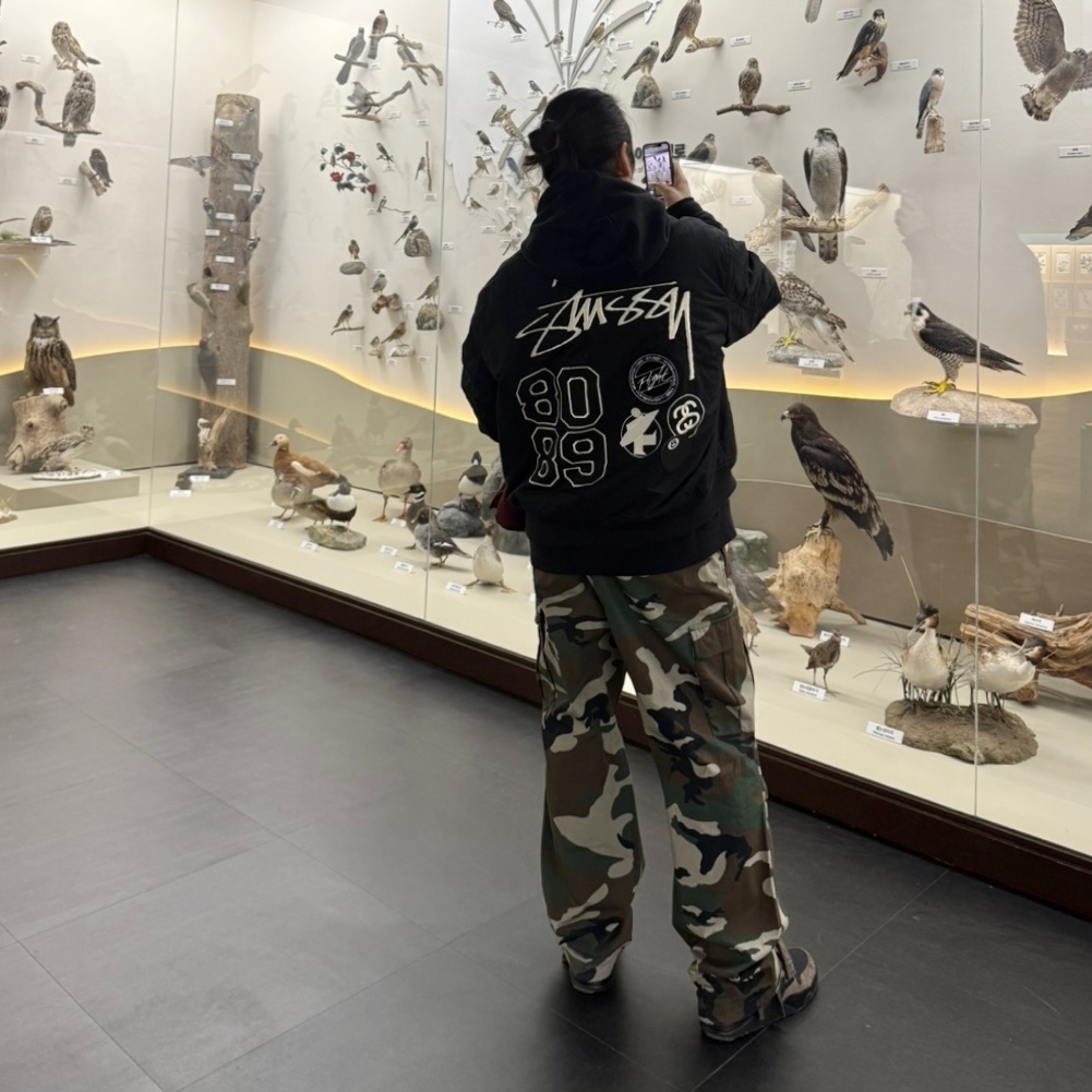 Jordan x Travis Scott Jumpman Jack TR Black and Dark Mocha 착용 스타일 - 3