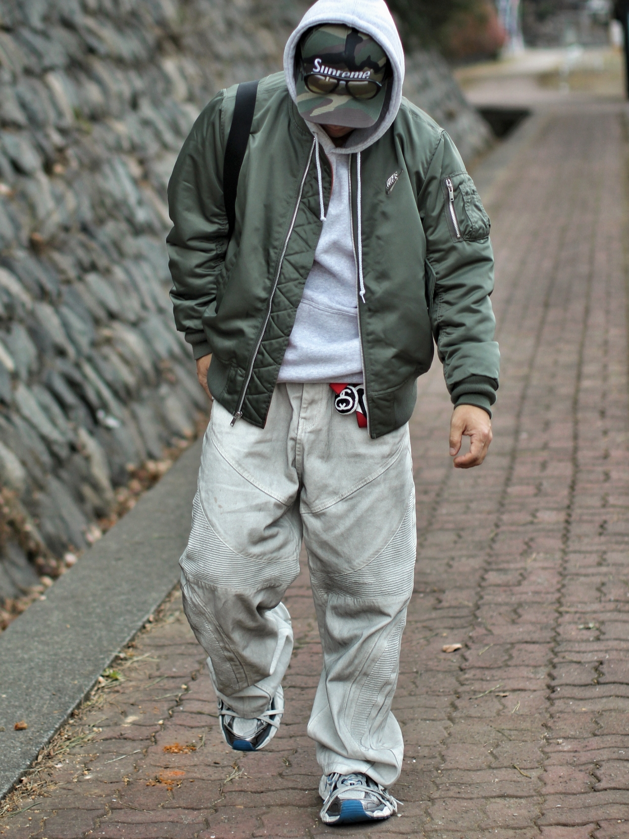 Supreme Underline Mesh Back 5-Panel Woodland Camo - 24FW, Nike NSW Punk Bomber Jacket - Asia 착용 스타일 - 3