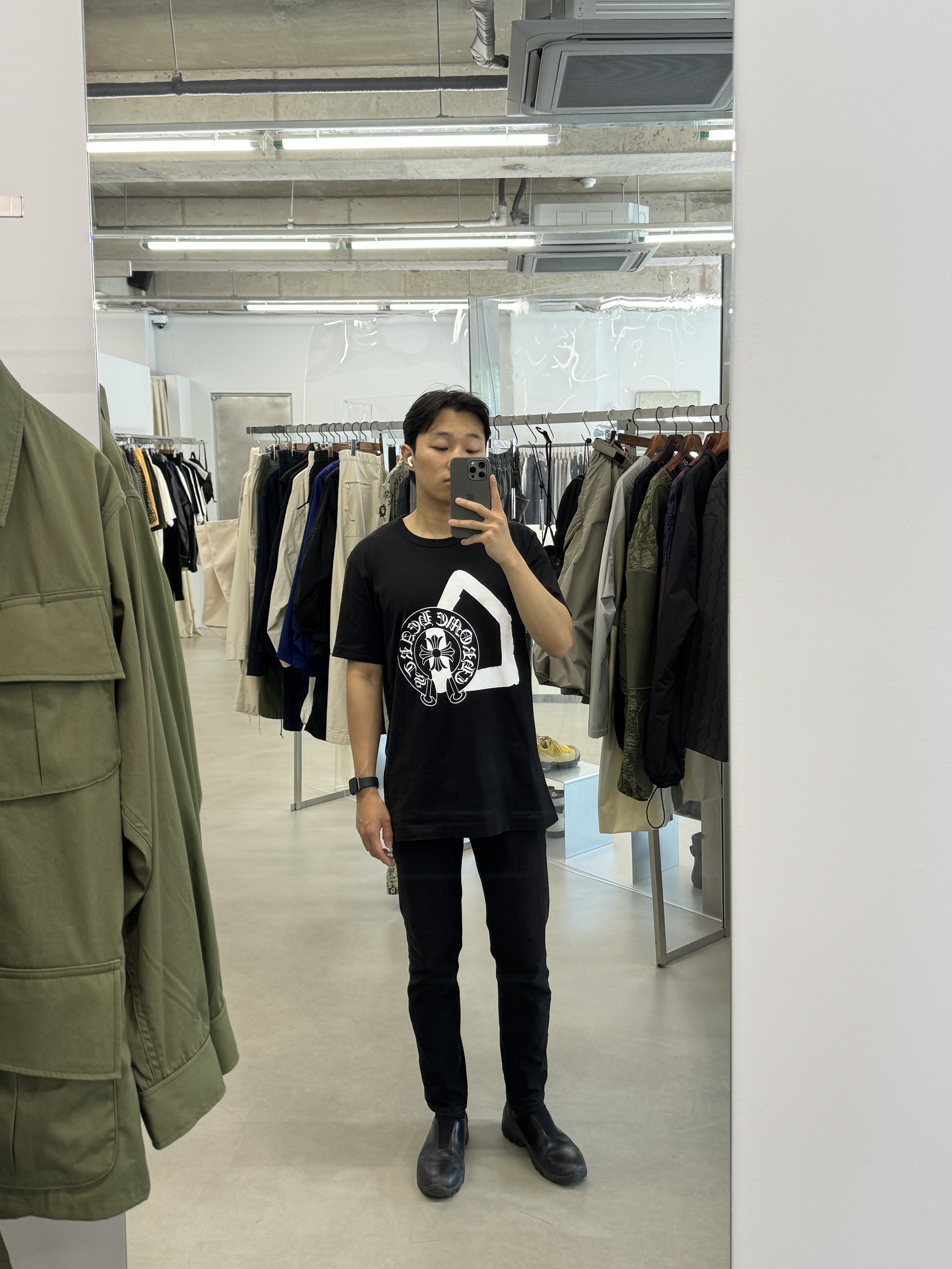 Chrome Hearts x Comme Des Garcons x DSM T-Shirt Black 착용 스타일