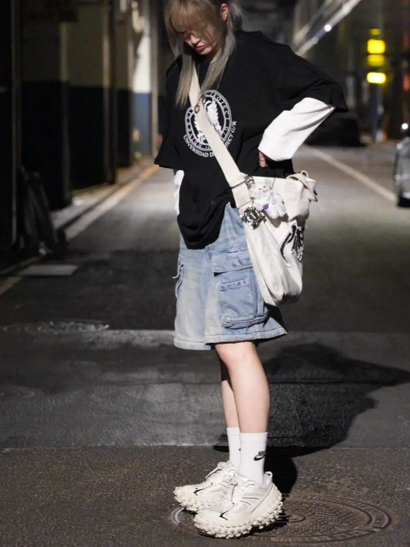 Project G/R Oversized Convertible Cargo Pants Blue, Project G/R Furious Logo Applique Shopper Bag Grey - 10 Corso Como Exclusive 착용 스타일 - 1