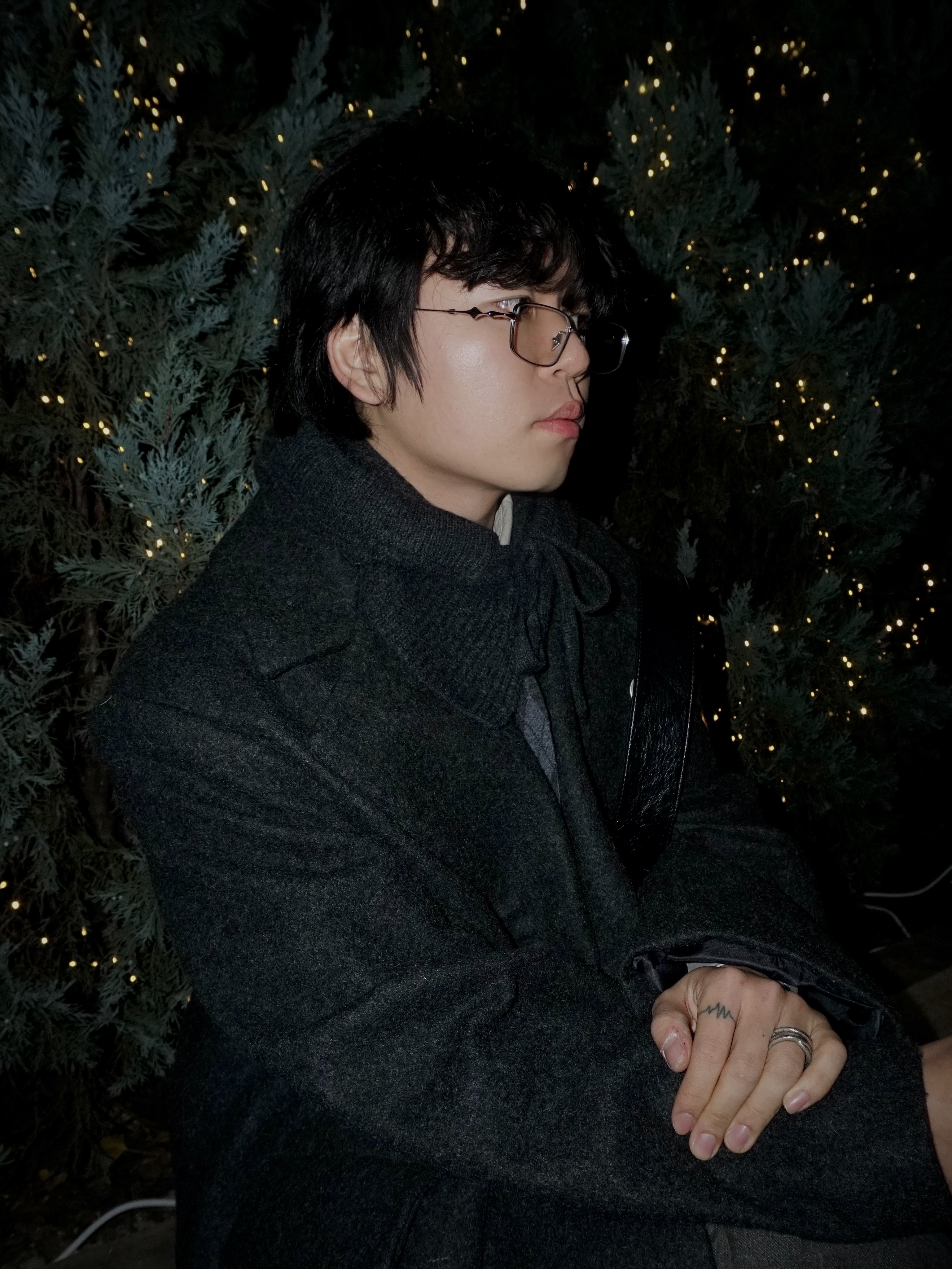 Millo Archive Double Coat Black, Gentle Monster Atomic 02 Silver 착용 스타일 - 7
