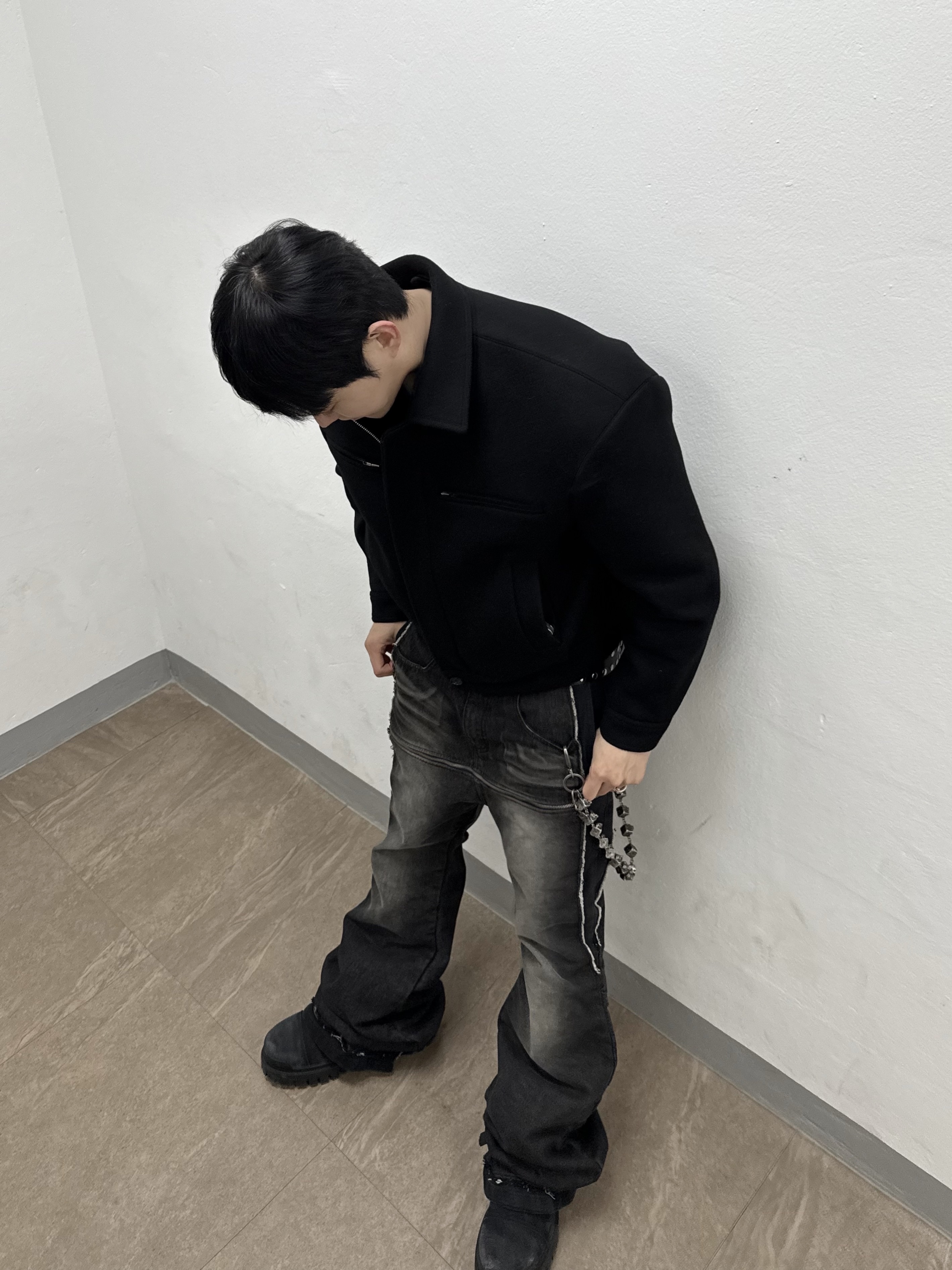 Balenciaga Combat Strike 20mm Boots Black, Stussy 8 Ball Studded Belt Black 착용 스타일 - 4