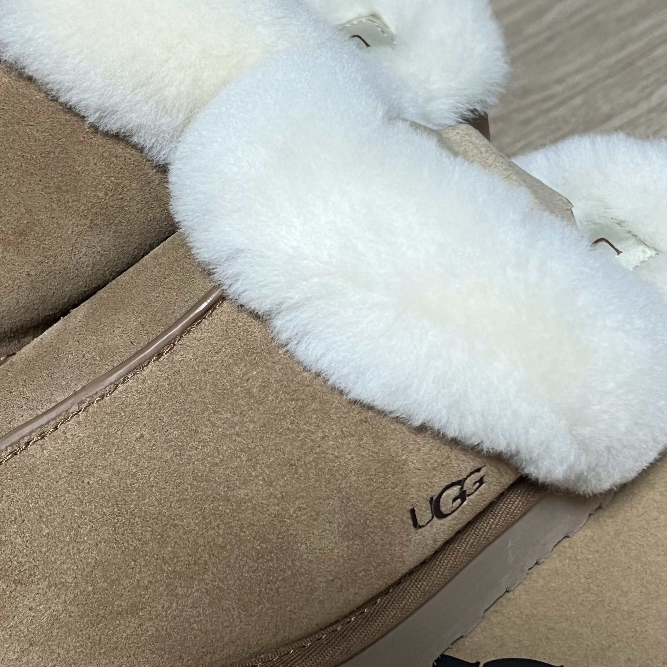 (W) UGG Disquette Slipper Chestnut 착용 스타일